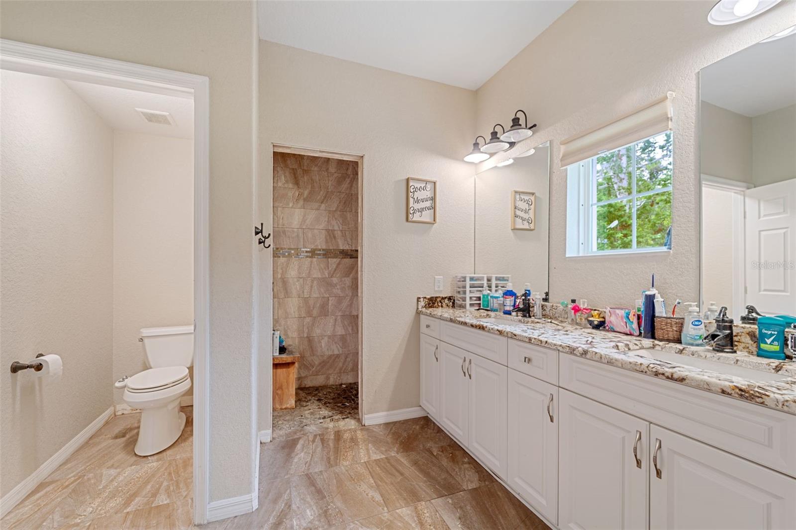 Listing photo id 14 for 14887 Buczak Road