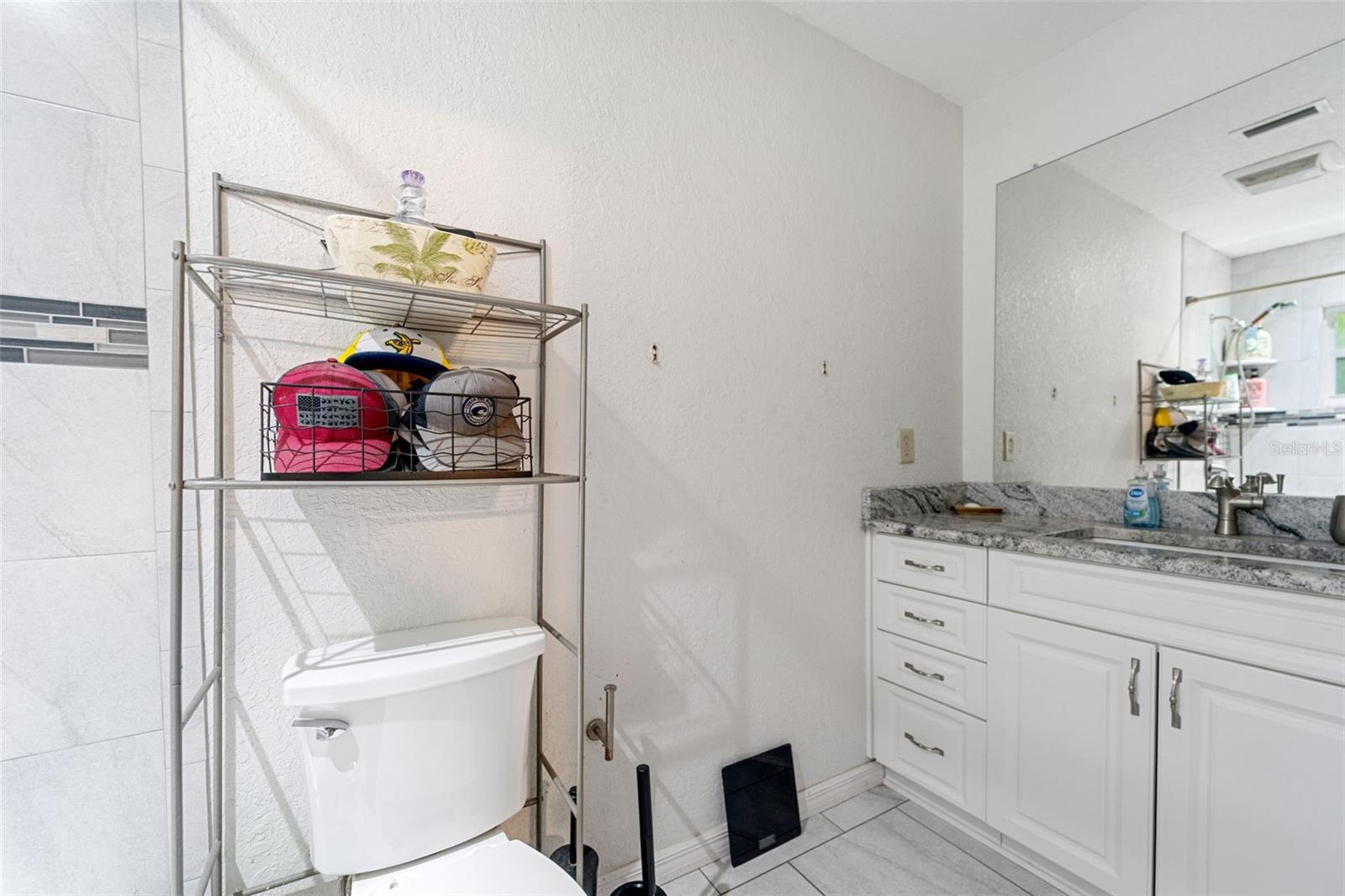 Listing photo id 19 for 14887 Buczak Road