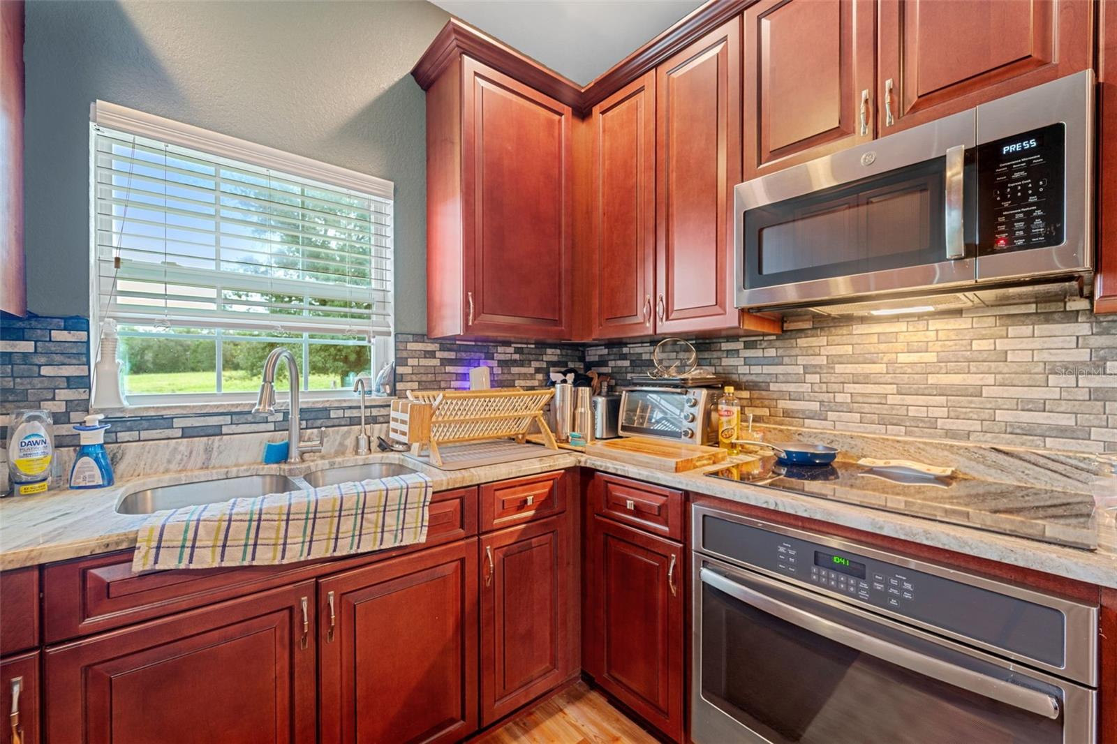 Listing photo id 24 for 14887 Buczak Road