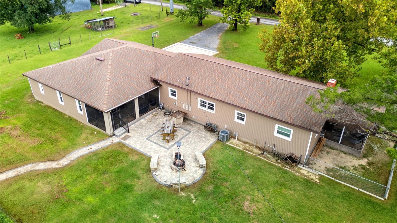 Listing photo id 47 for 14887 Buczak Road