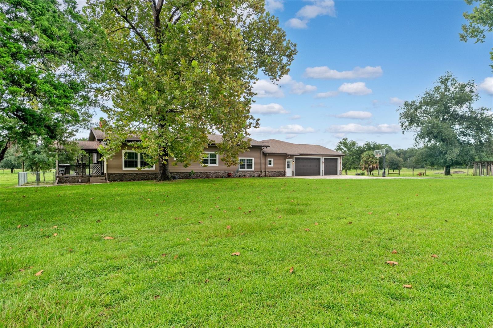 Listing photo id 3 for 14887 Buczak Road