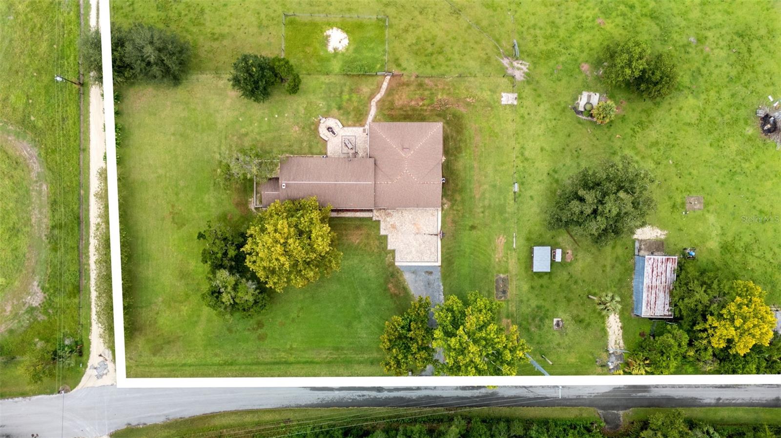 Listing photo id 49 for 14887 Buczak Road