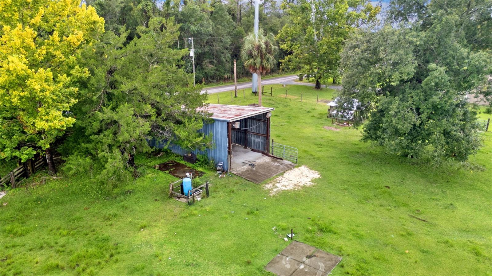 Listing photo id 53 for 14887 Buczak Road