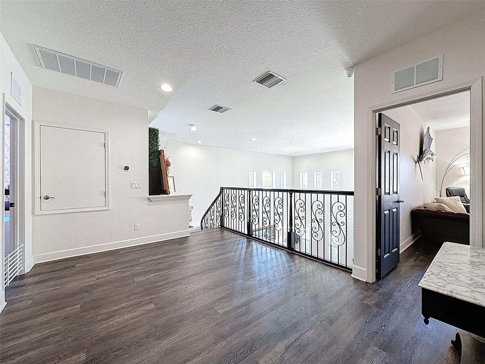 Image 20 of 53 For 11336 Oyster Bay Circle
