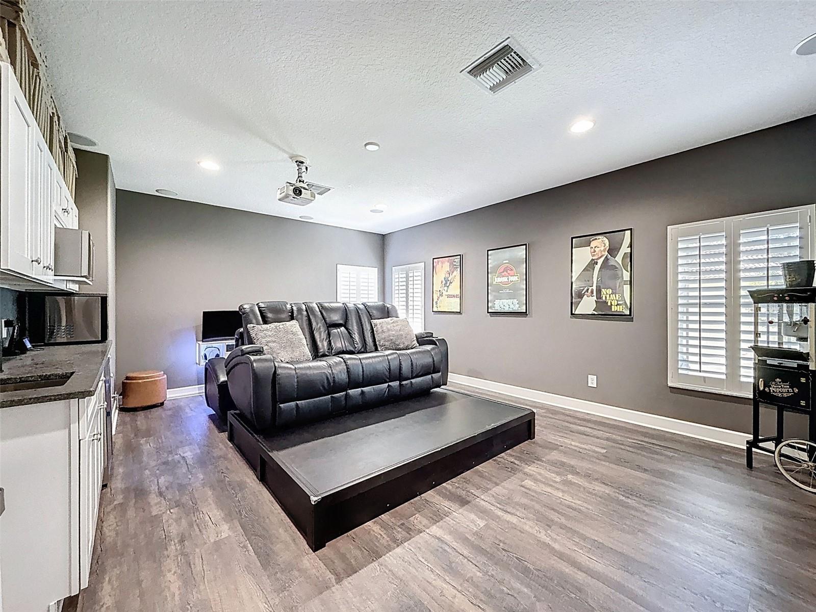 Image 29 of 53 For 11336 Oyster Bay Circle