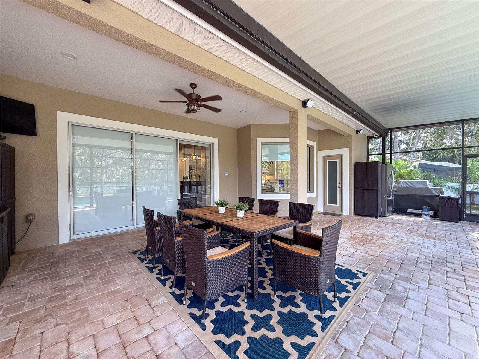 Image 32 of 53 For 11336 Oyster Bay Circle