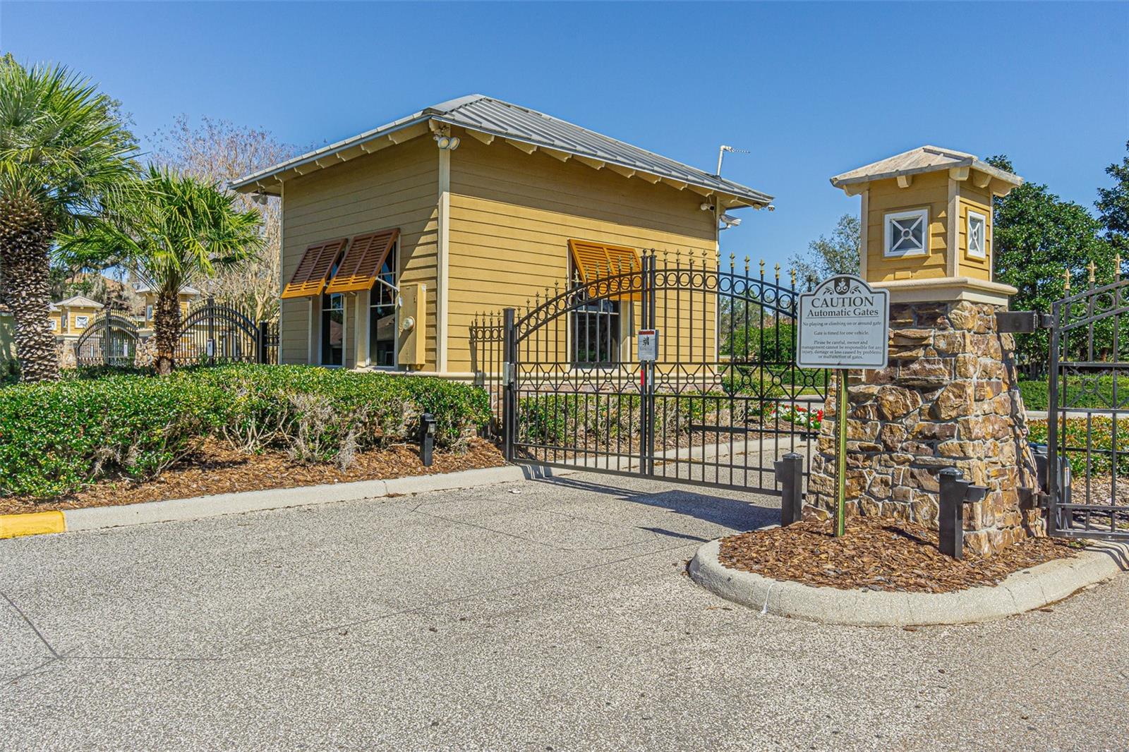 Image 41 of 53 For 11336 Oyster Bay Circle