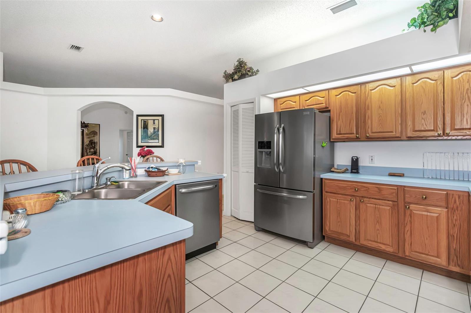 Image 29 of 47 For 9807 Oakwood Hills Court