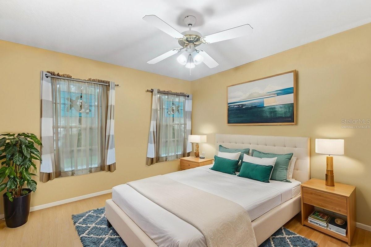 Listing photo id 24 for 74 Forest Wood Court