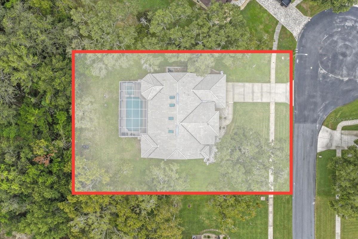 Listing photo id 35 for 74 Forest Wood Court