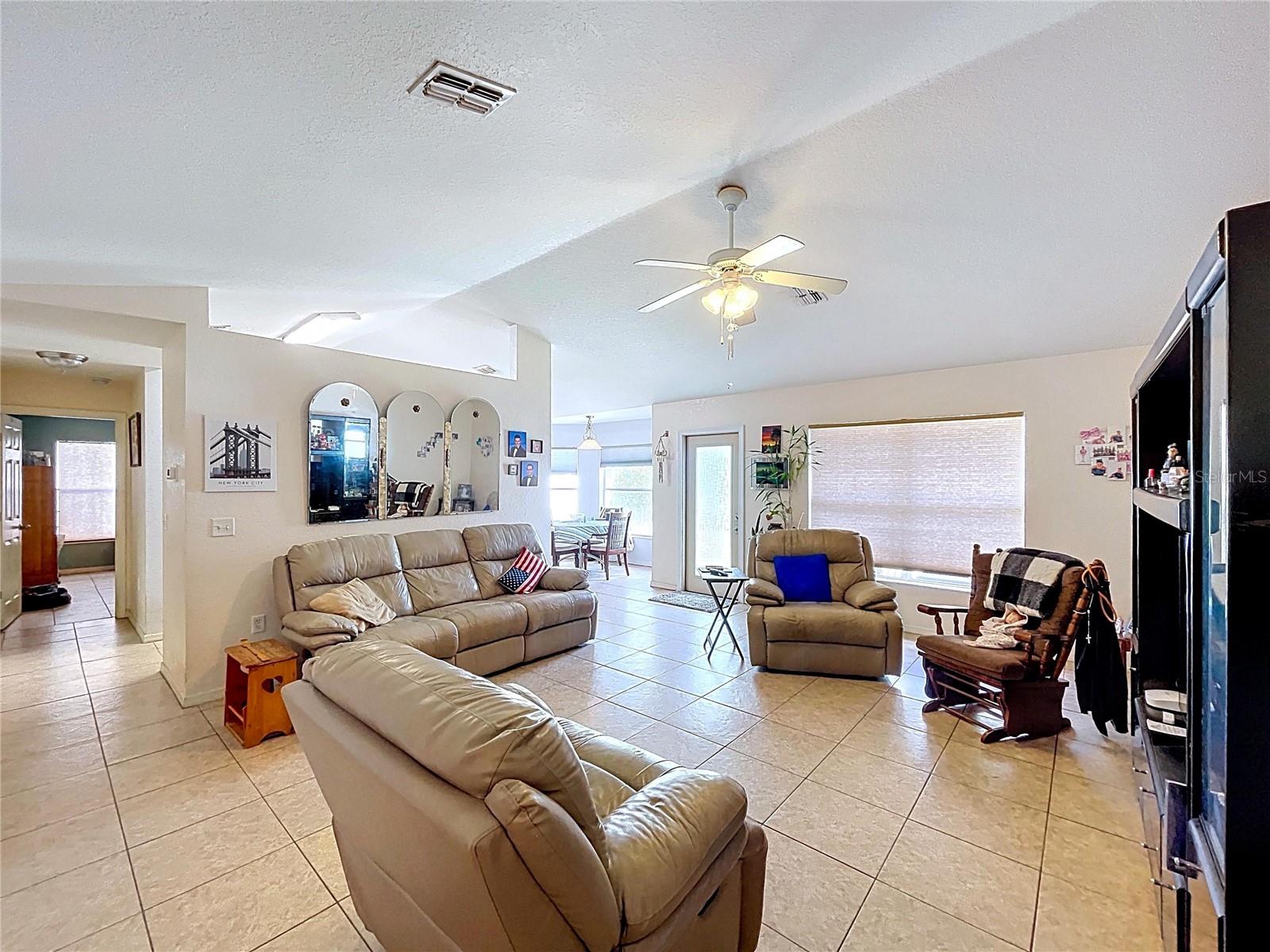 Image 18 of 39 For 4372 Odin Street