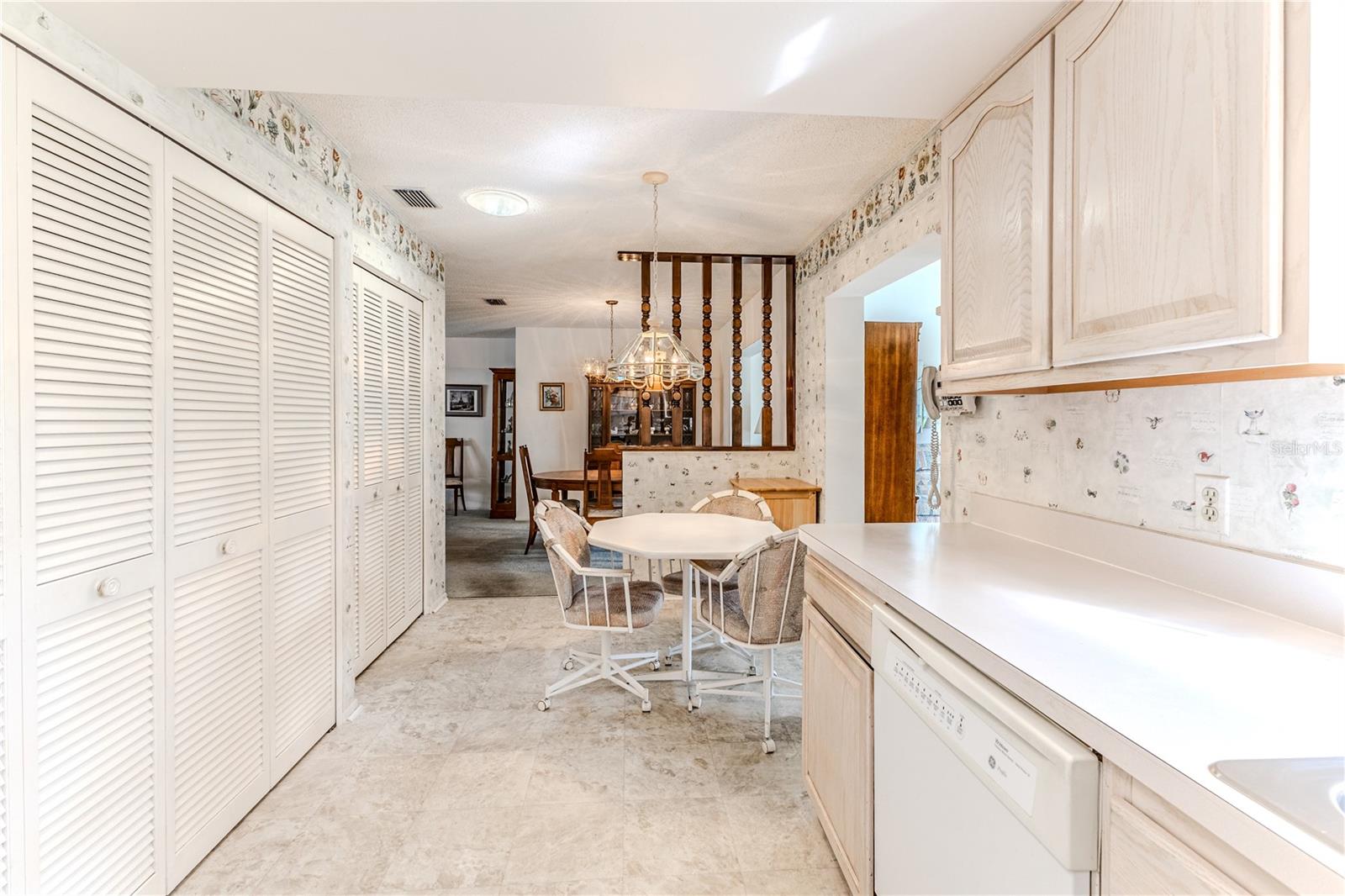 Image 21 of 54 For 6410 Wedgewood Drive