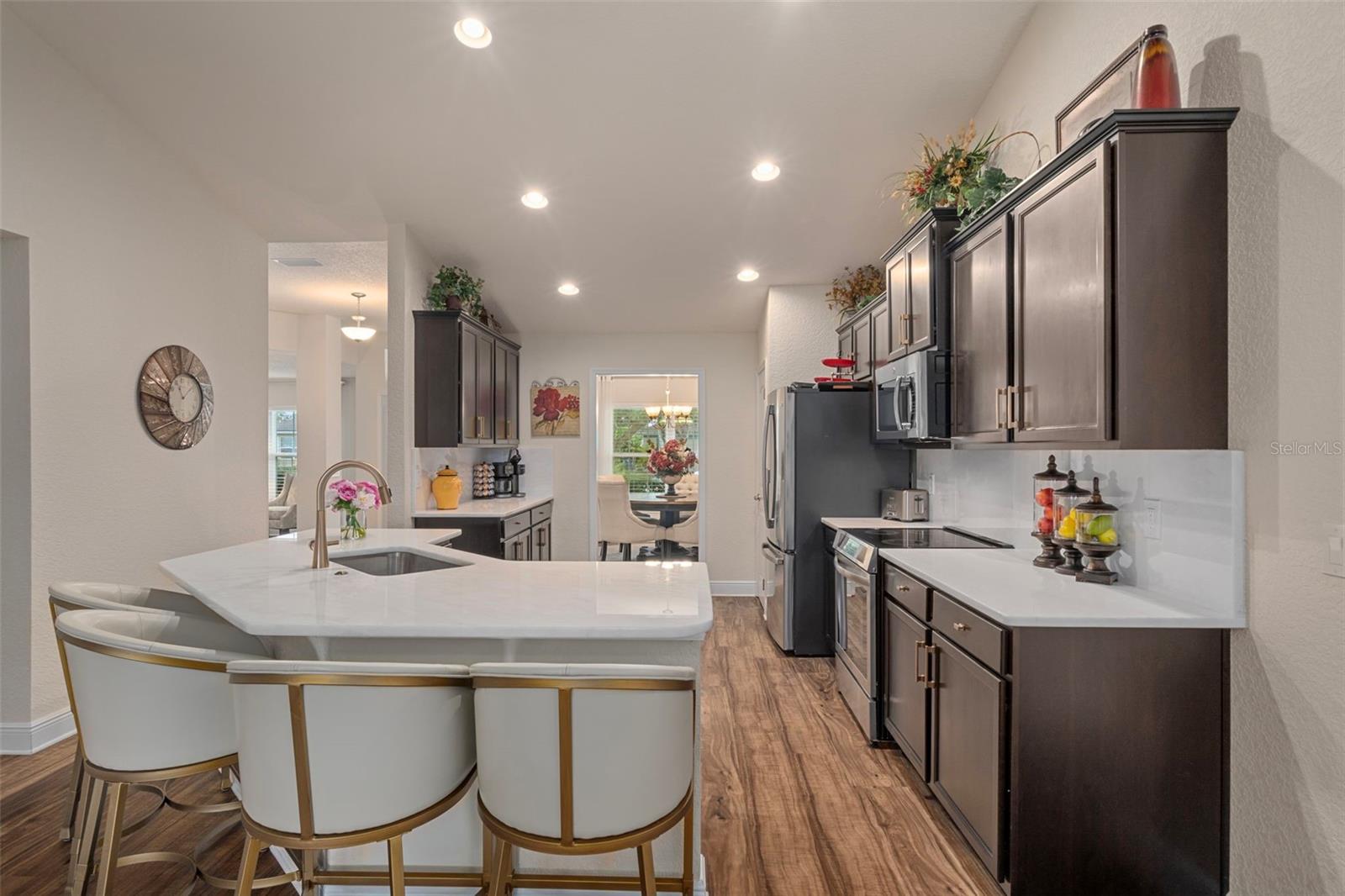 Image 23 of 59 For 6806 Wirevine Drive