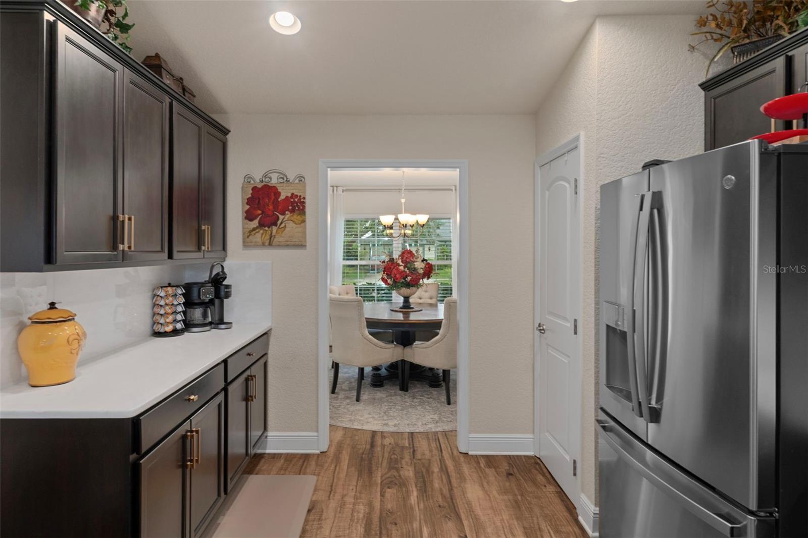 Image 28 of 59 For 6806 Wirevine Drive