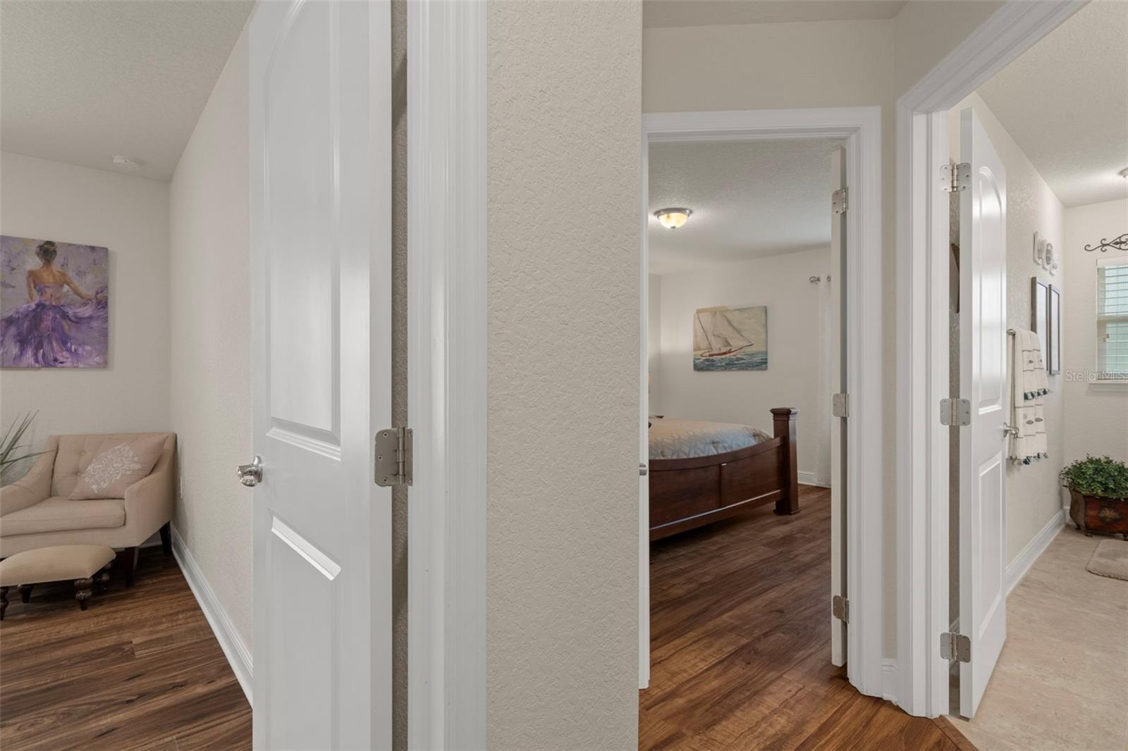 Image 38 of 59 For 6806 Wirevine Drive