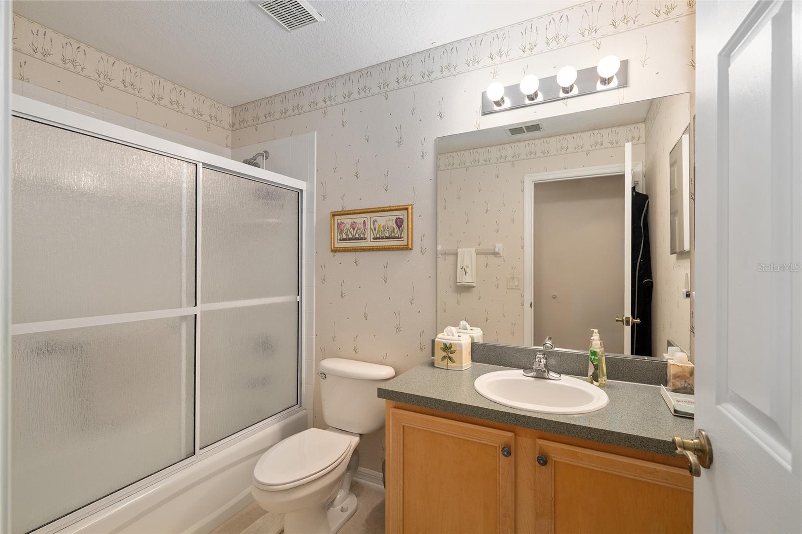 Image 32 of 37 For 24817 Cranes Roost Circle