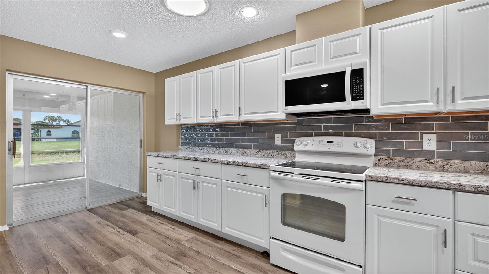 Image 12 of 42 For 7280 Scotland Circle