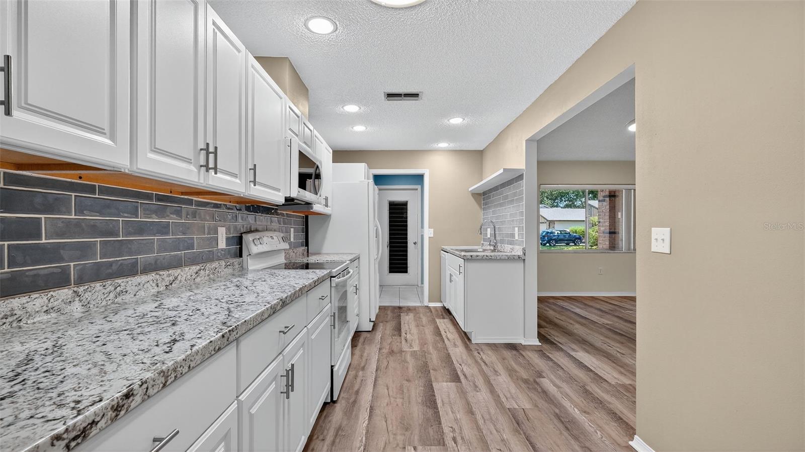 Image 14 of 42 For 7280 Scotland Circle