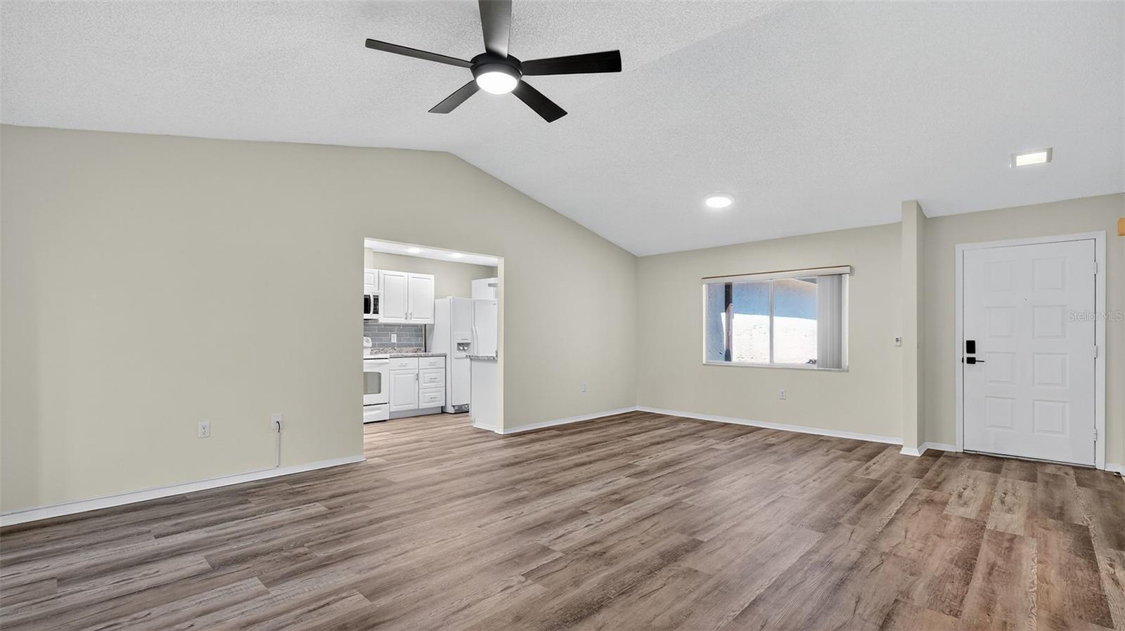Image 17 of 42 For 7280 Scotland Circle