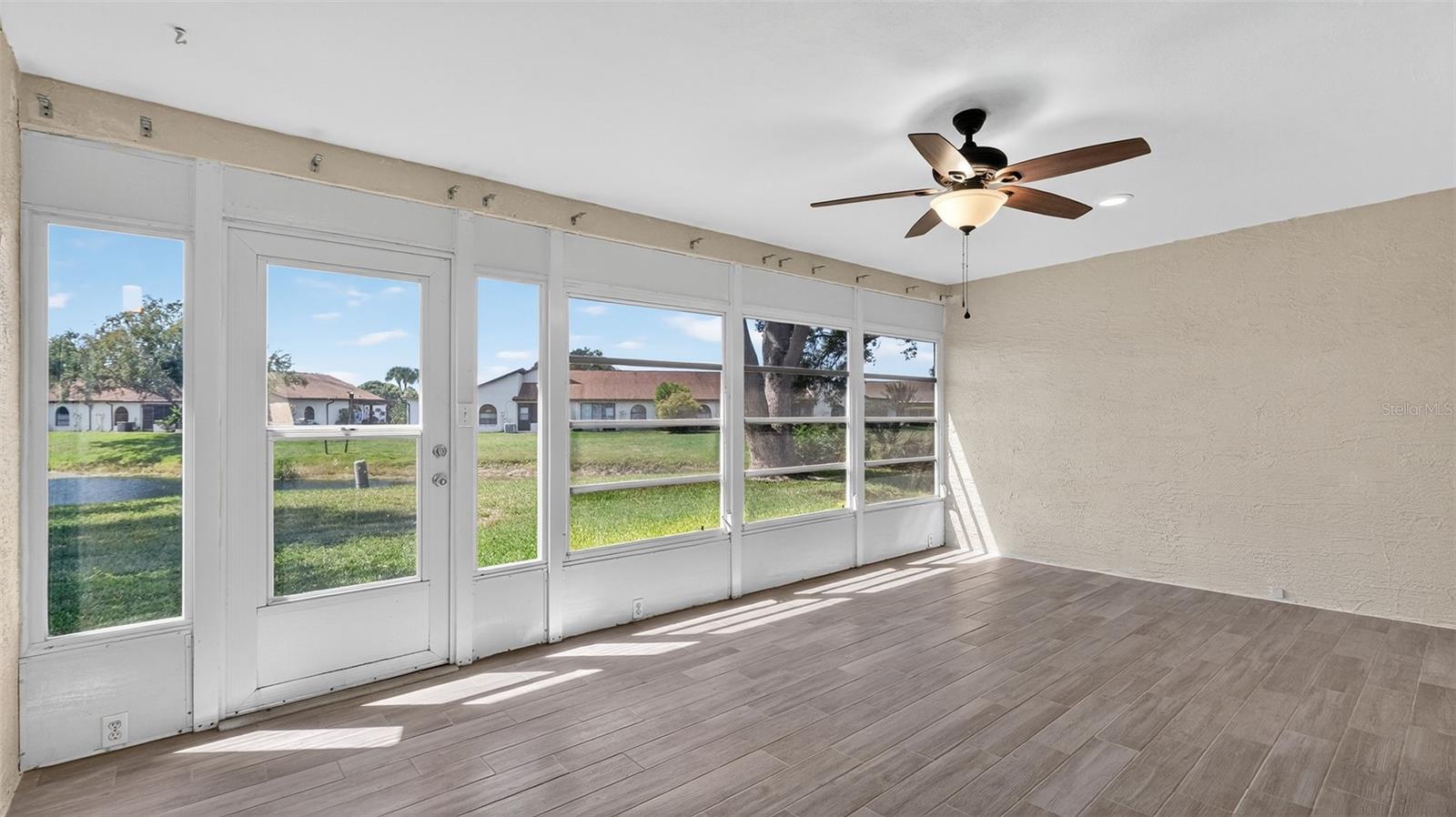 Image 21 of 42 For 7280 Scotland Circle