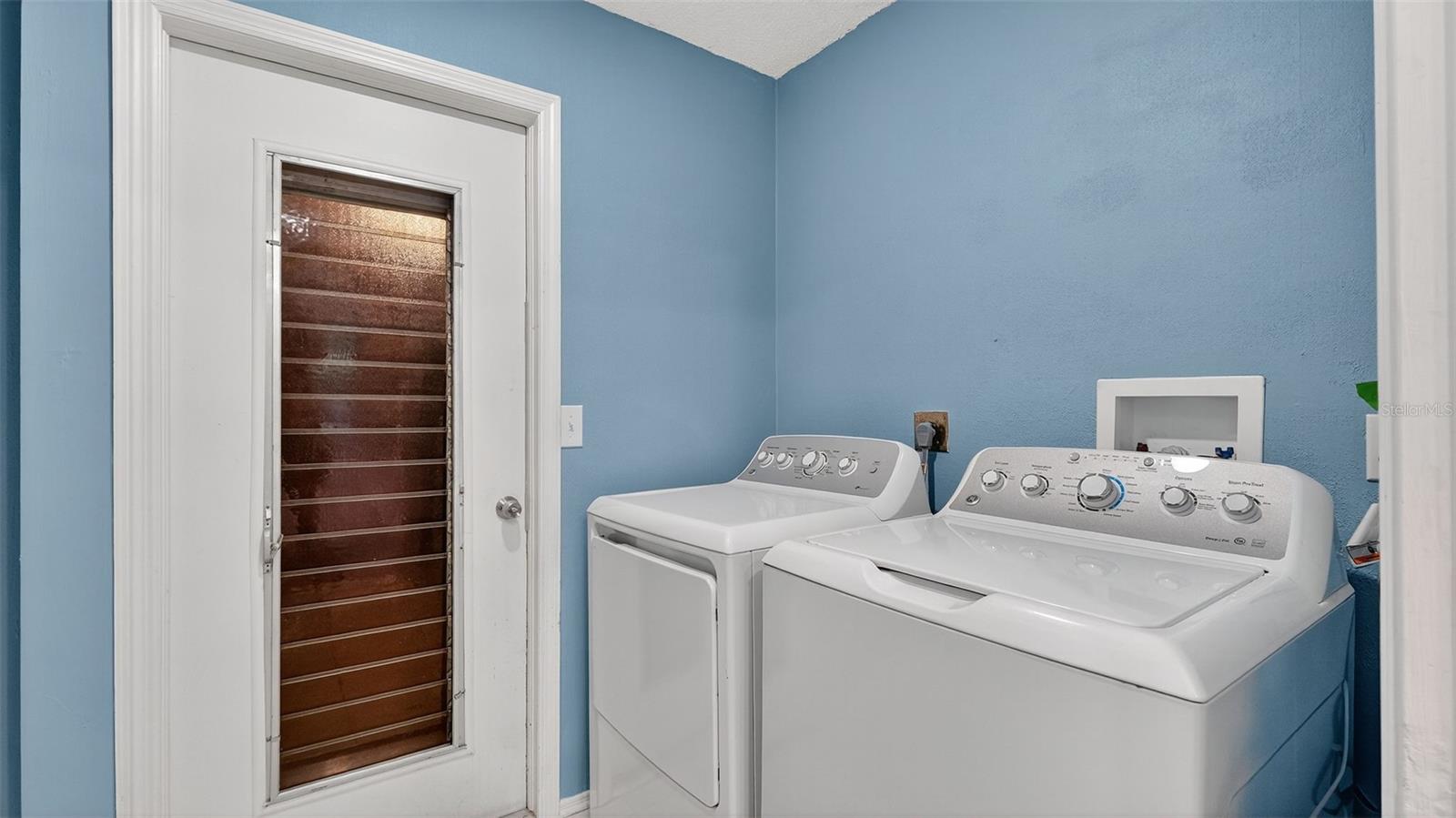 Image 31 of 42 For 7280 Scotland Circle