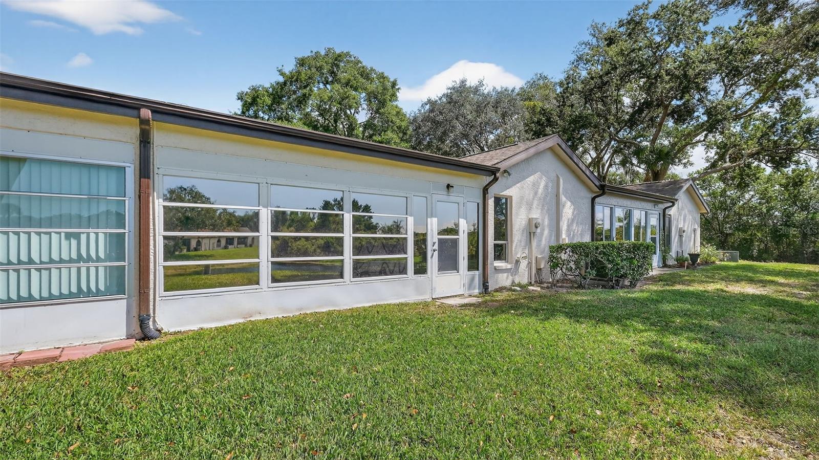 Image 8 of 42 For 7280 Scotland Circle