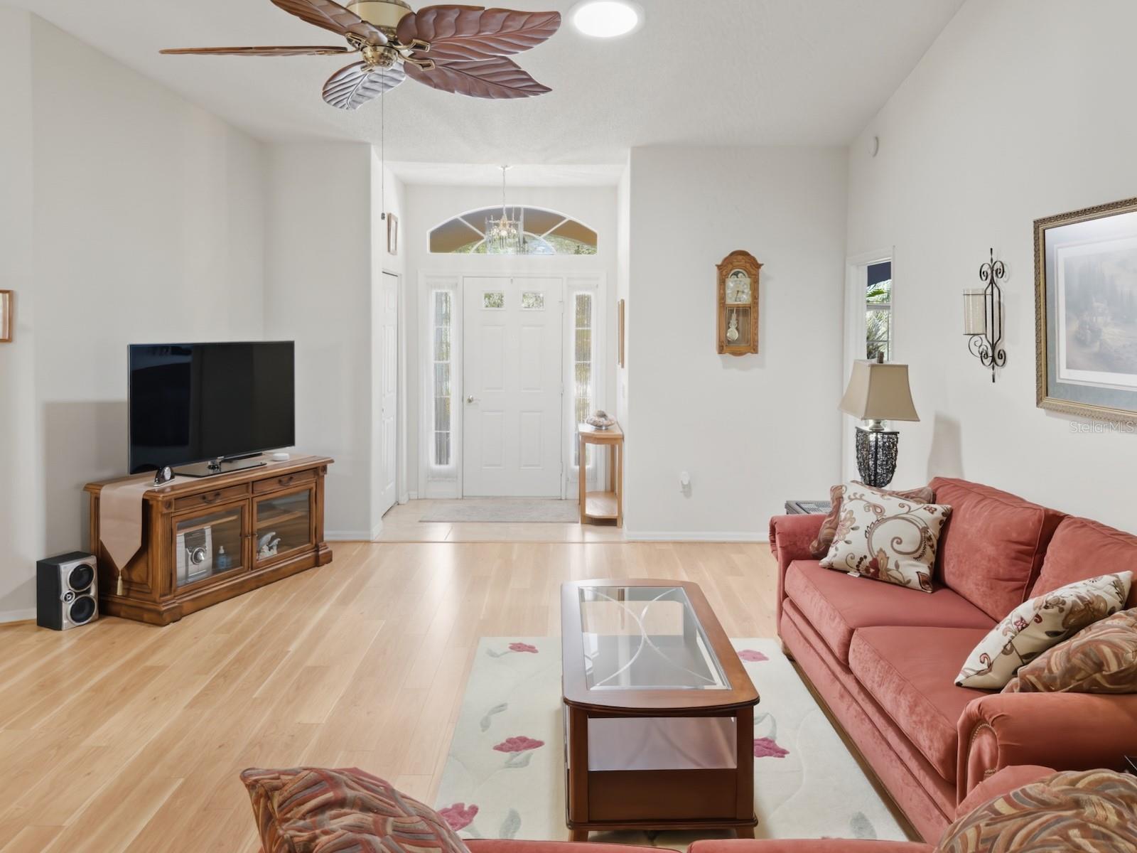 Image 11 of 70 For 18635 Myrtlewood Drive