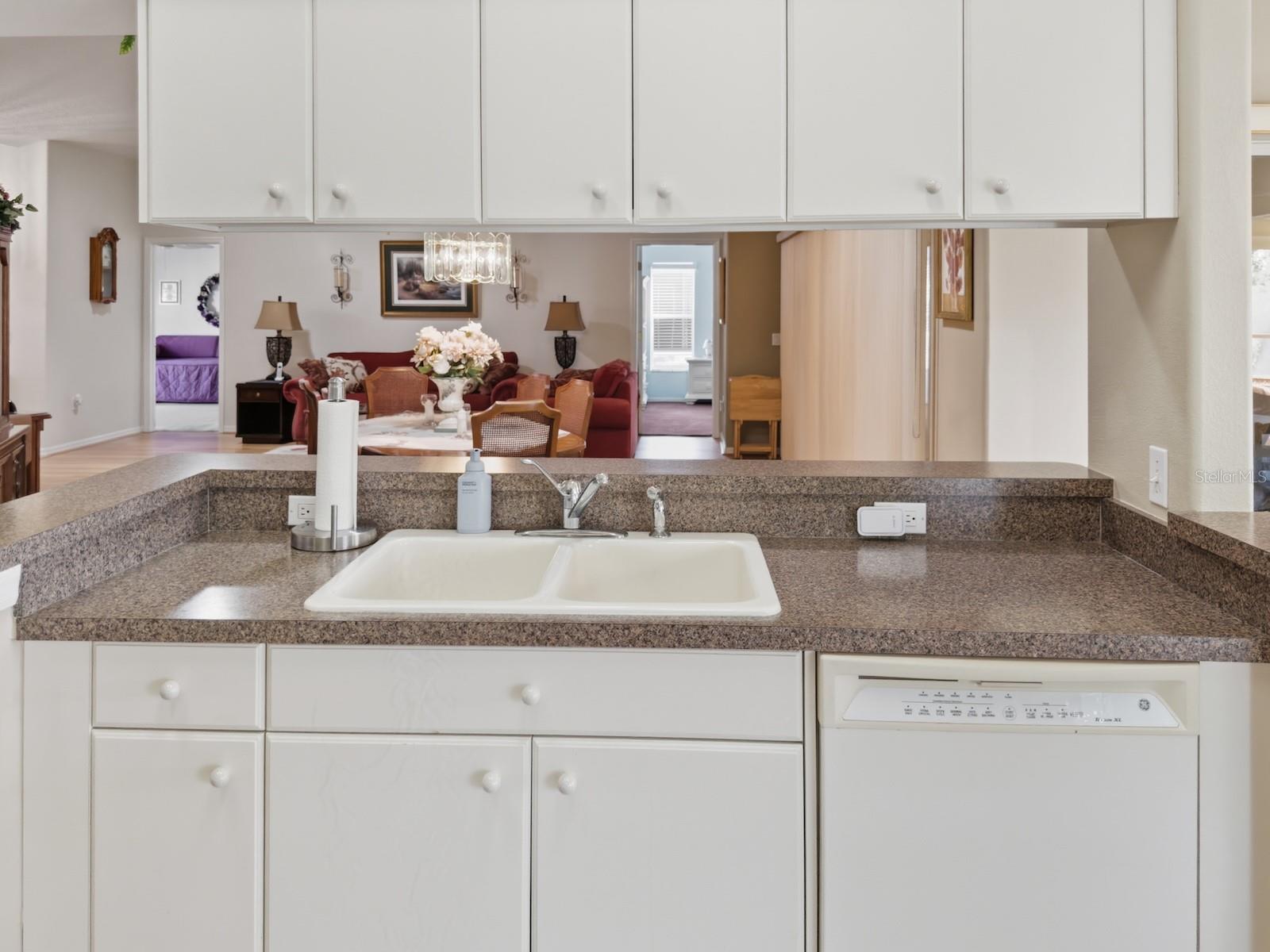 Image 21 of 70 For 18635 Myrtlewood Drive