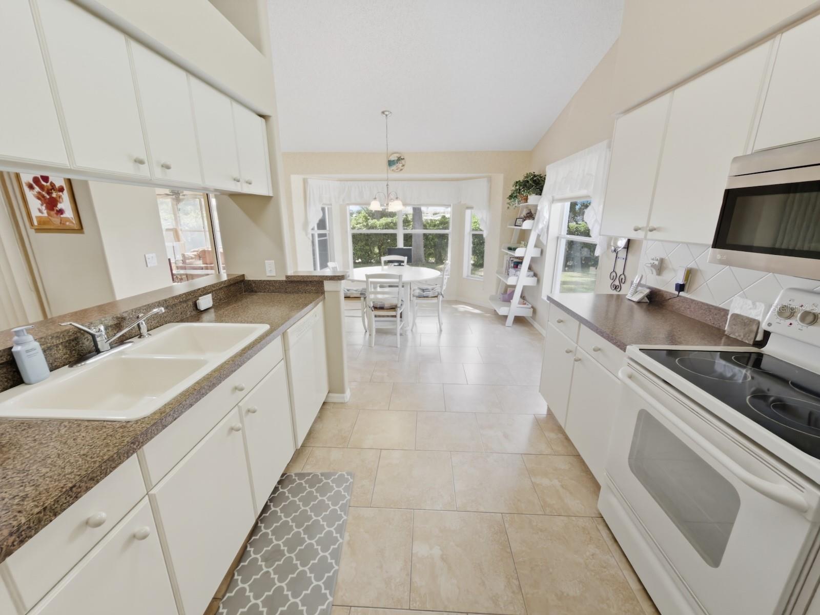 Image 22 of 70 For 18635 Myrtlewood Drive