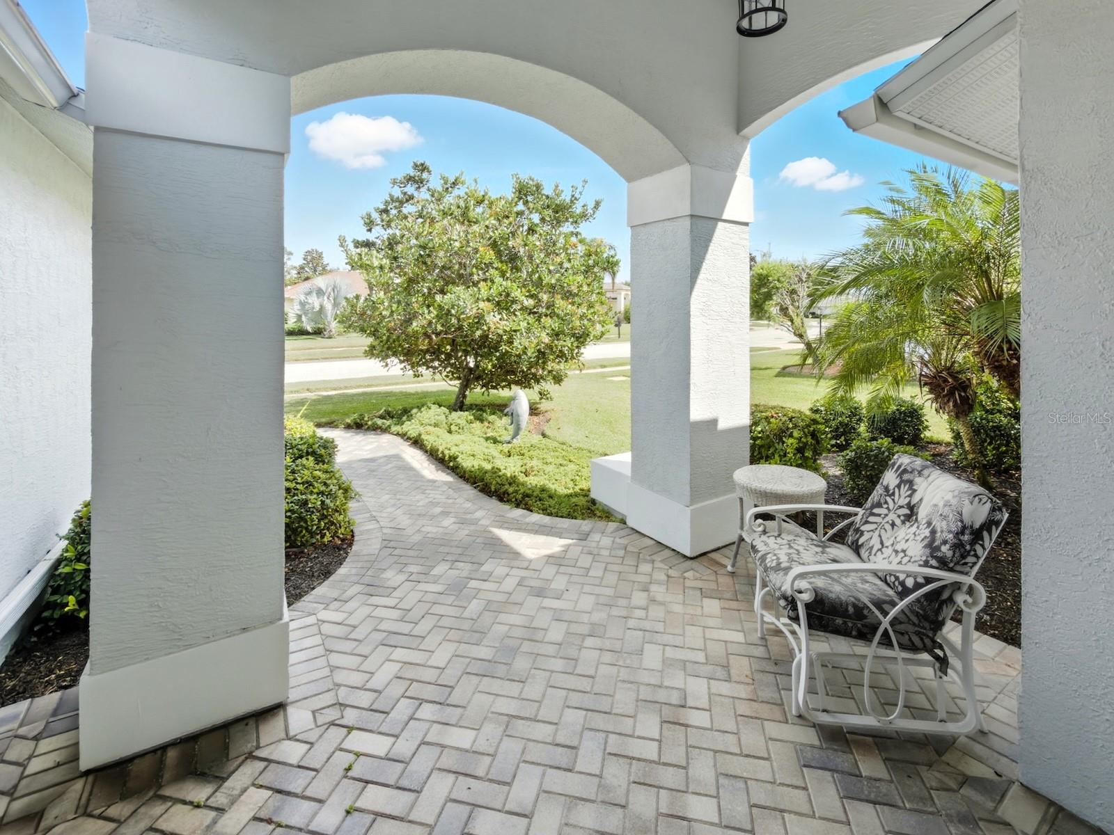 Image 6 of 70 For 18635 Myrtlewood Drive