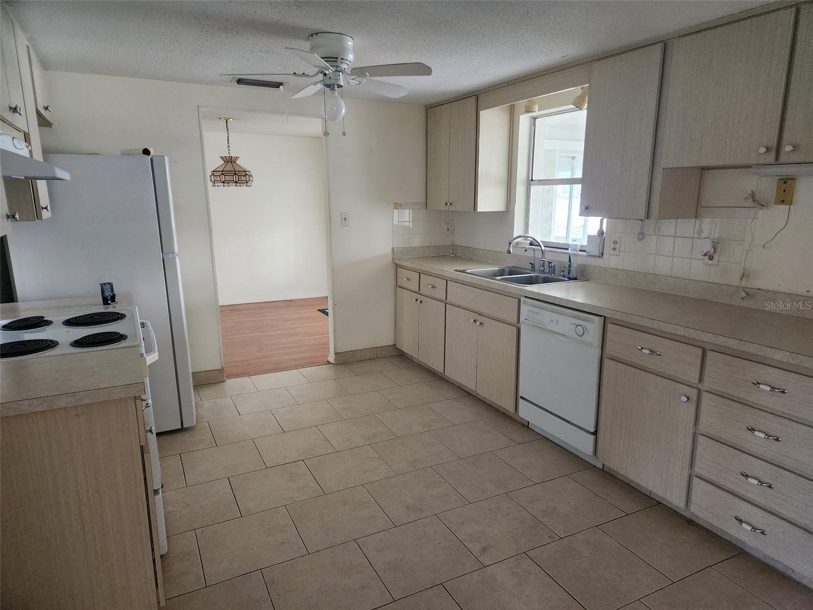 Image 3 of 10 For 10200 Amadeus Drive