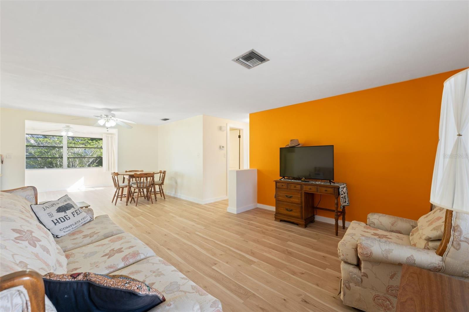 Image 5 of 25 For 3041 Fairmount Drive