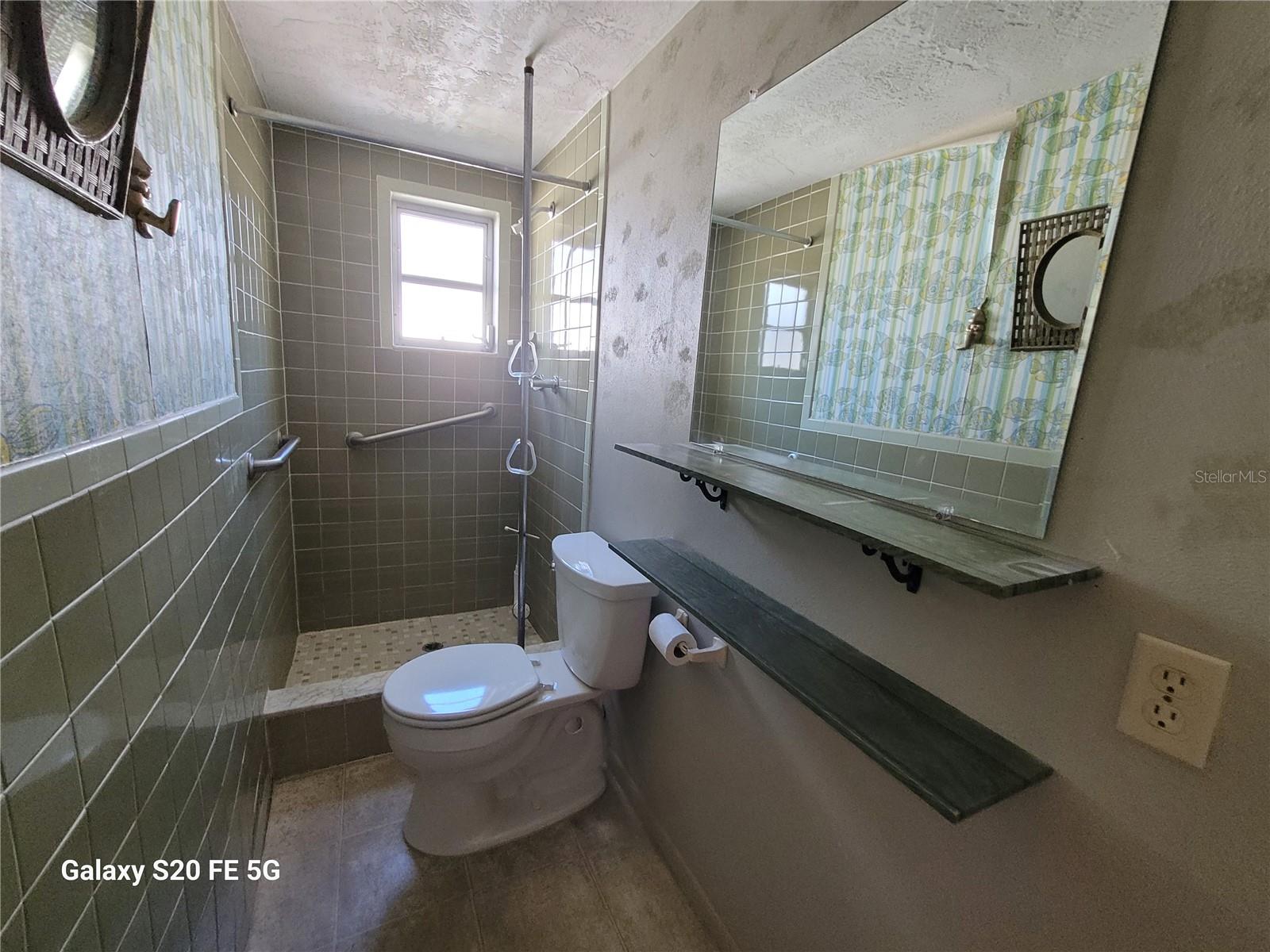 Image 14 of 25 For 2826 Raven Drive