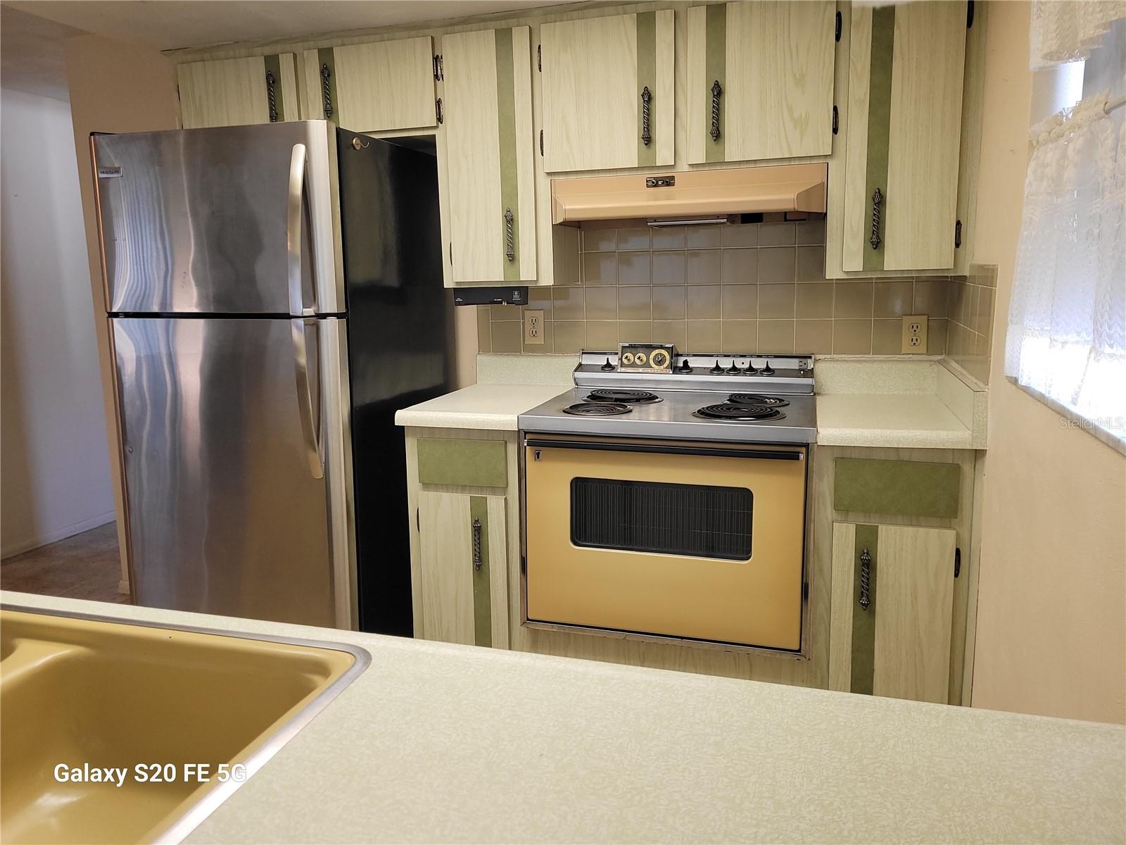 Image 3 of 25 For 2826 Raven Drive