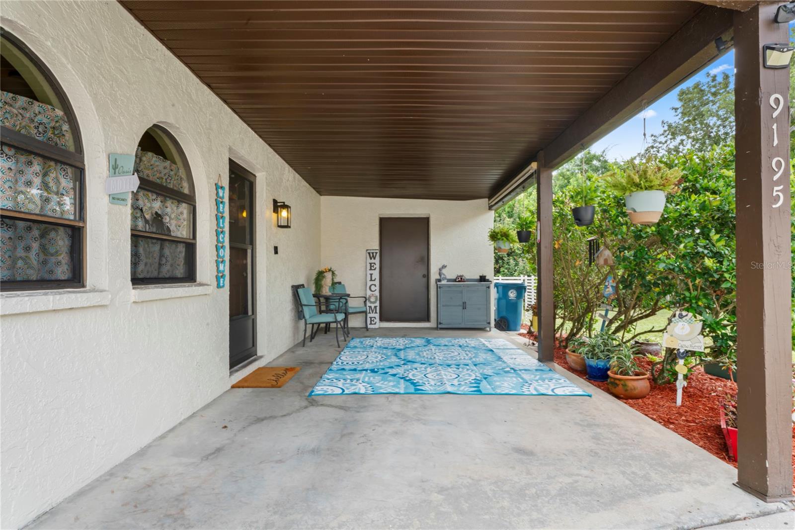 Listing photo id 41 for 9195 Lingrove Road