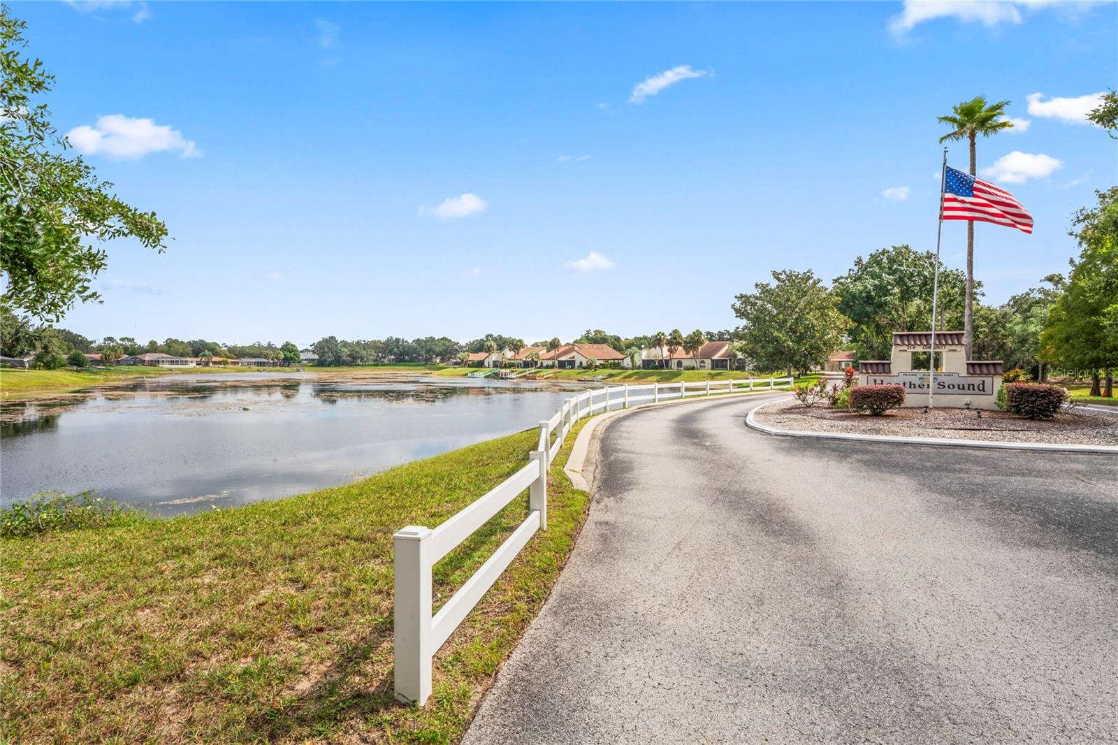 Listing photo id 50 for 9195 Lingrove Road