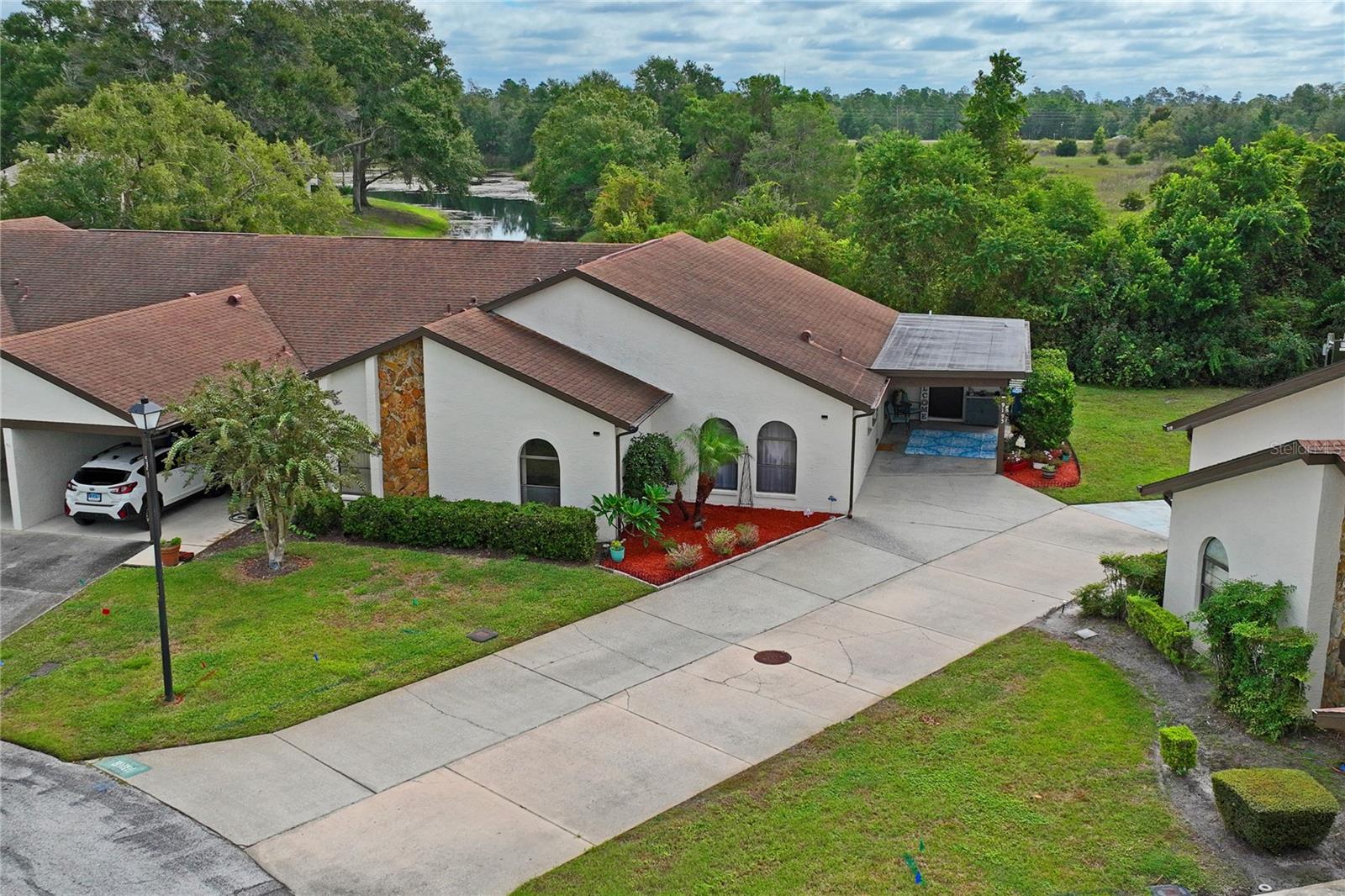 Listing photo id 52 for 9195 Lingrove Road