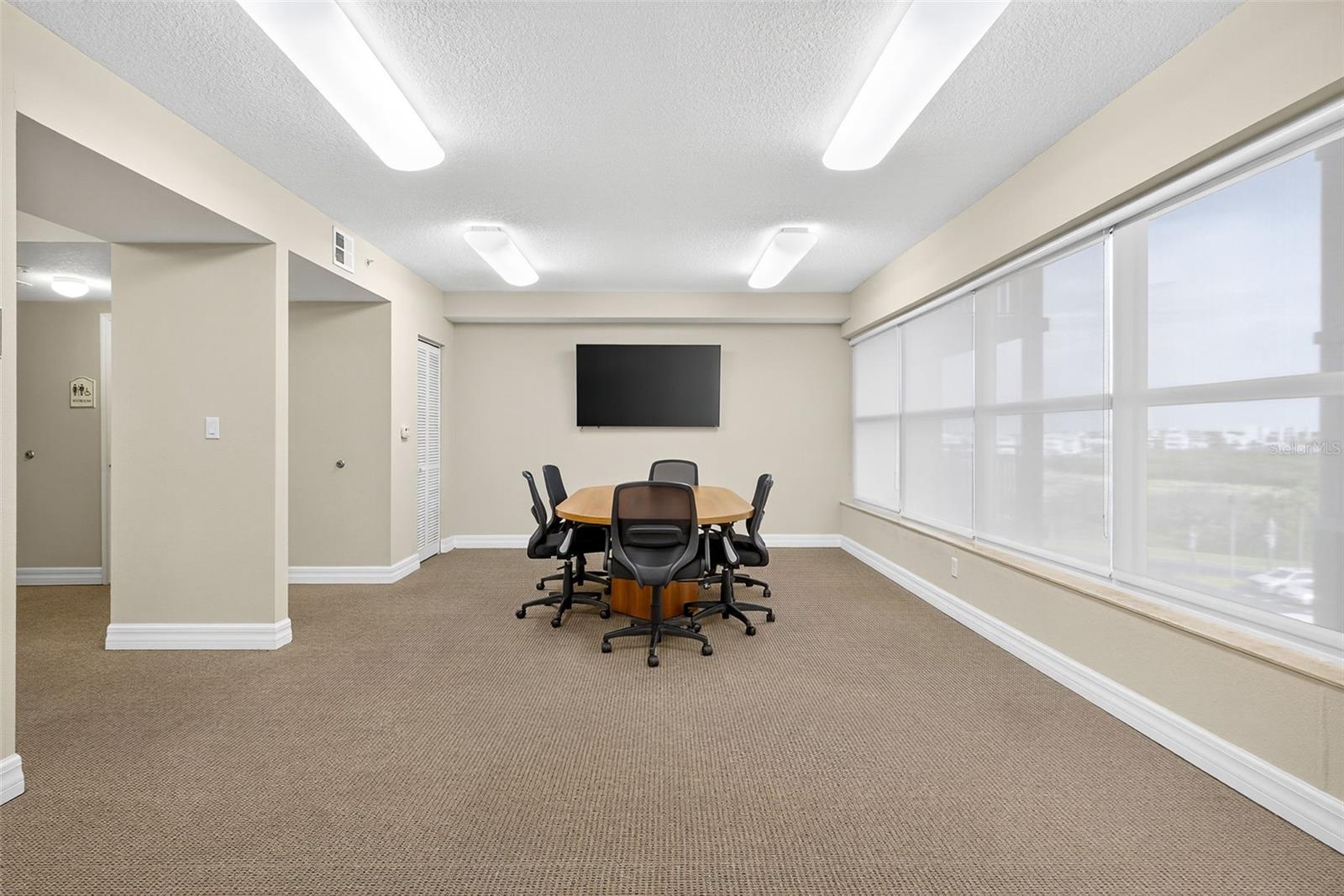 Image 43 of 49 For 4516 Seagull Drive 905