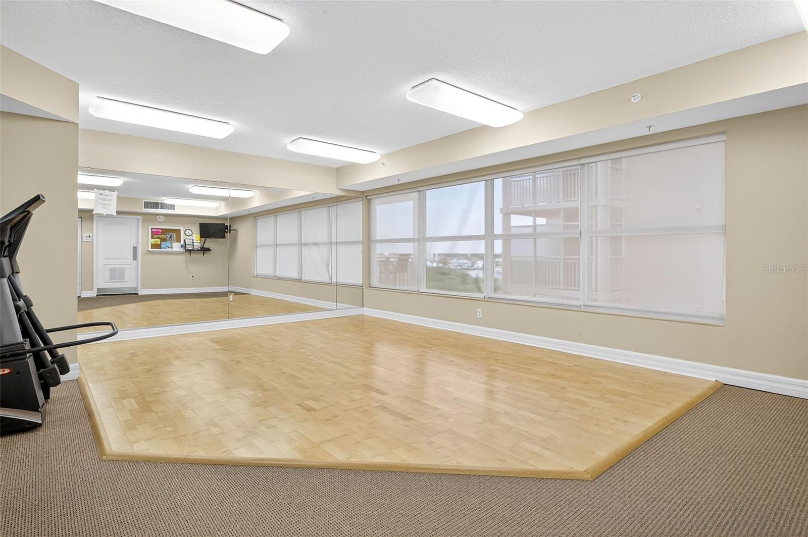 Image 47 of 49 For 4516 Seagull Drive 905