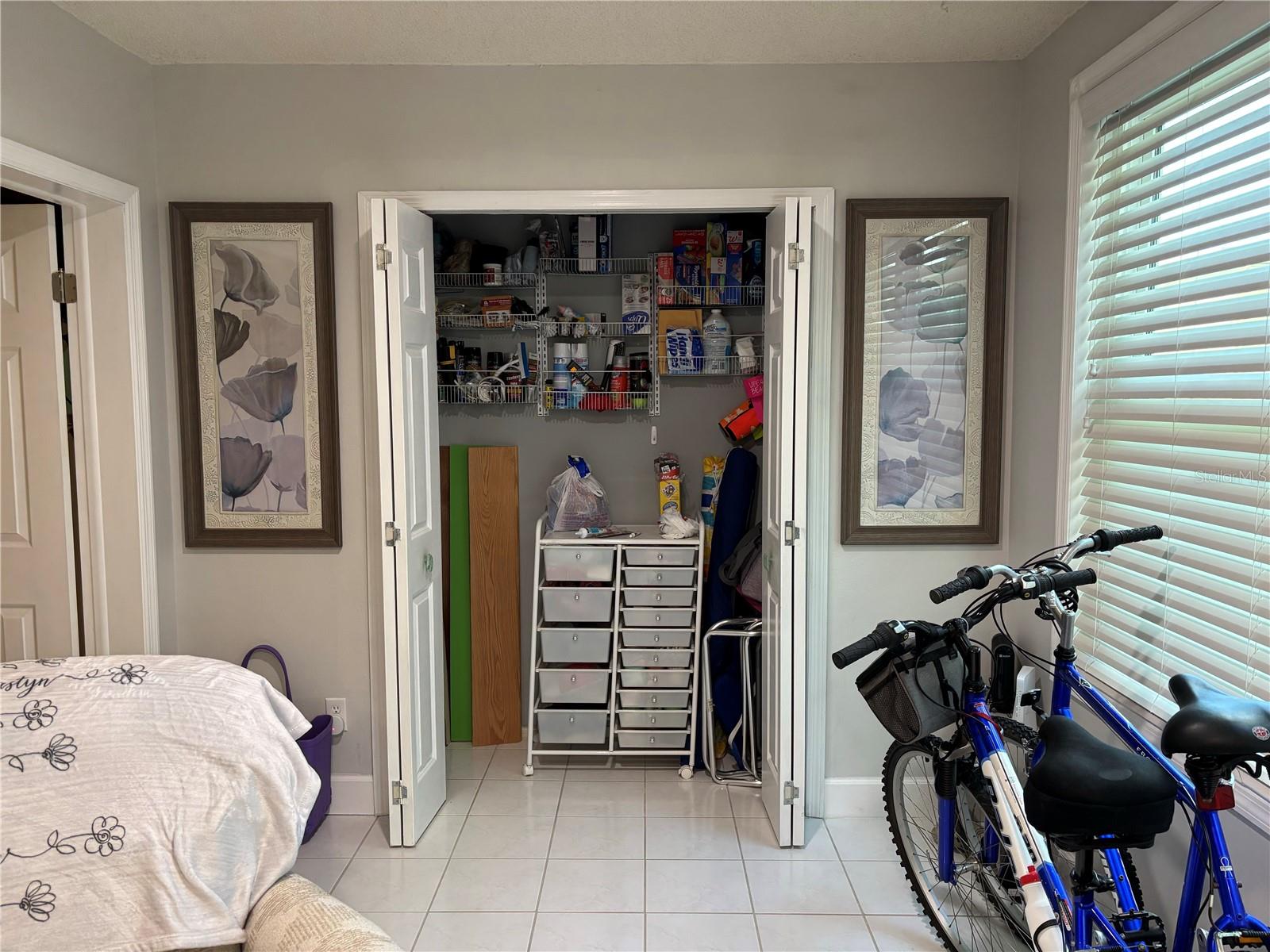 Image 11 of 29 For 2426 Ecuadorian Way 24