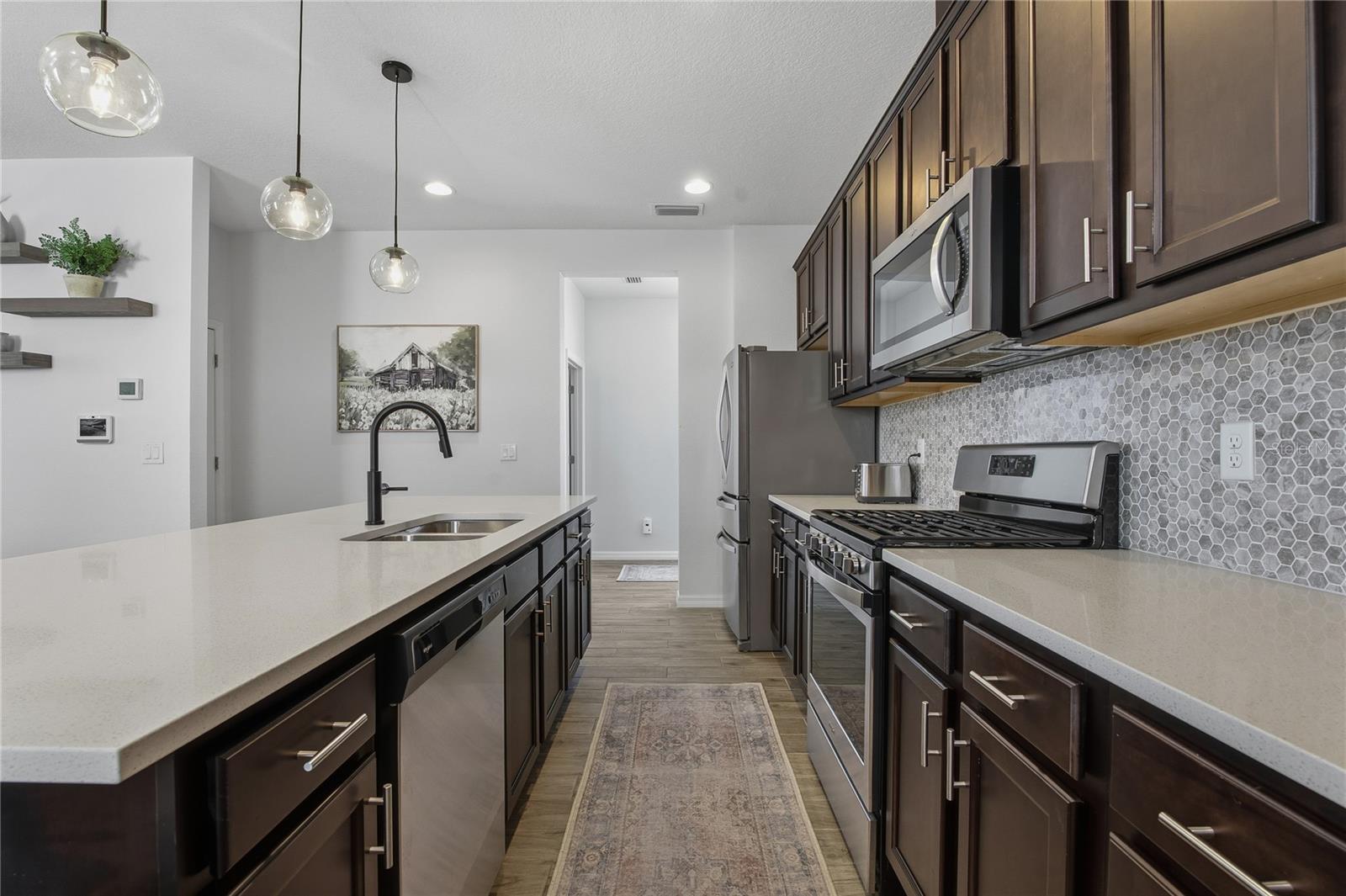 Image 17 of 60 For 2519 Delancey Street