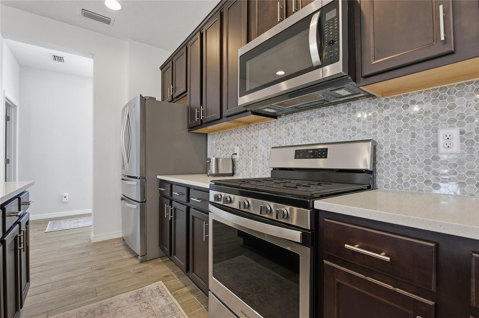 Image 18 of 60 For 2519 Delancey Street