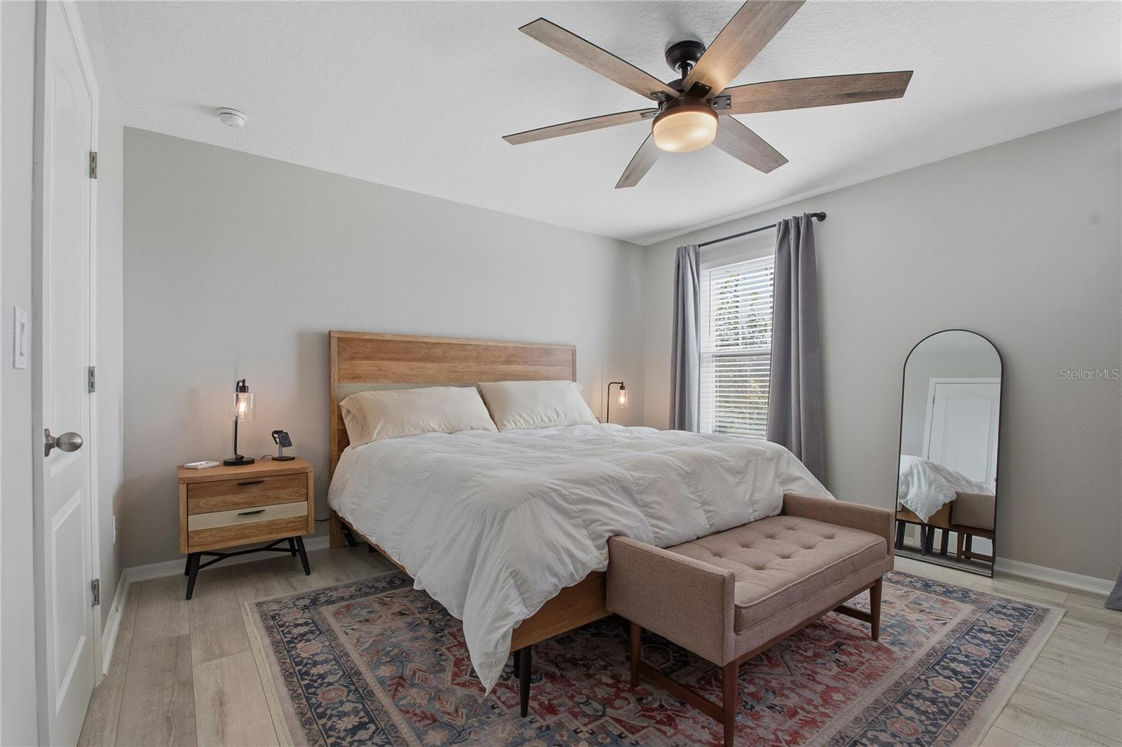 Image 22 of 60 For 2519 Delancey Street
