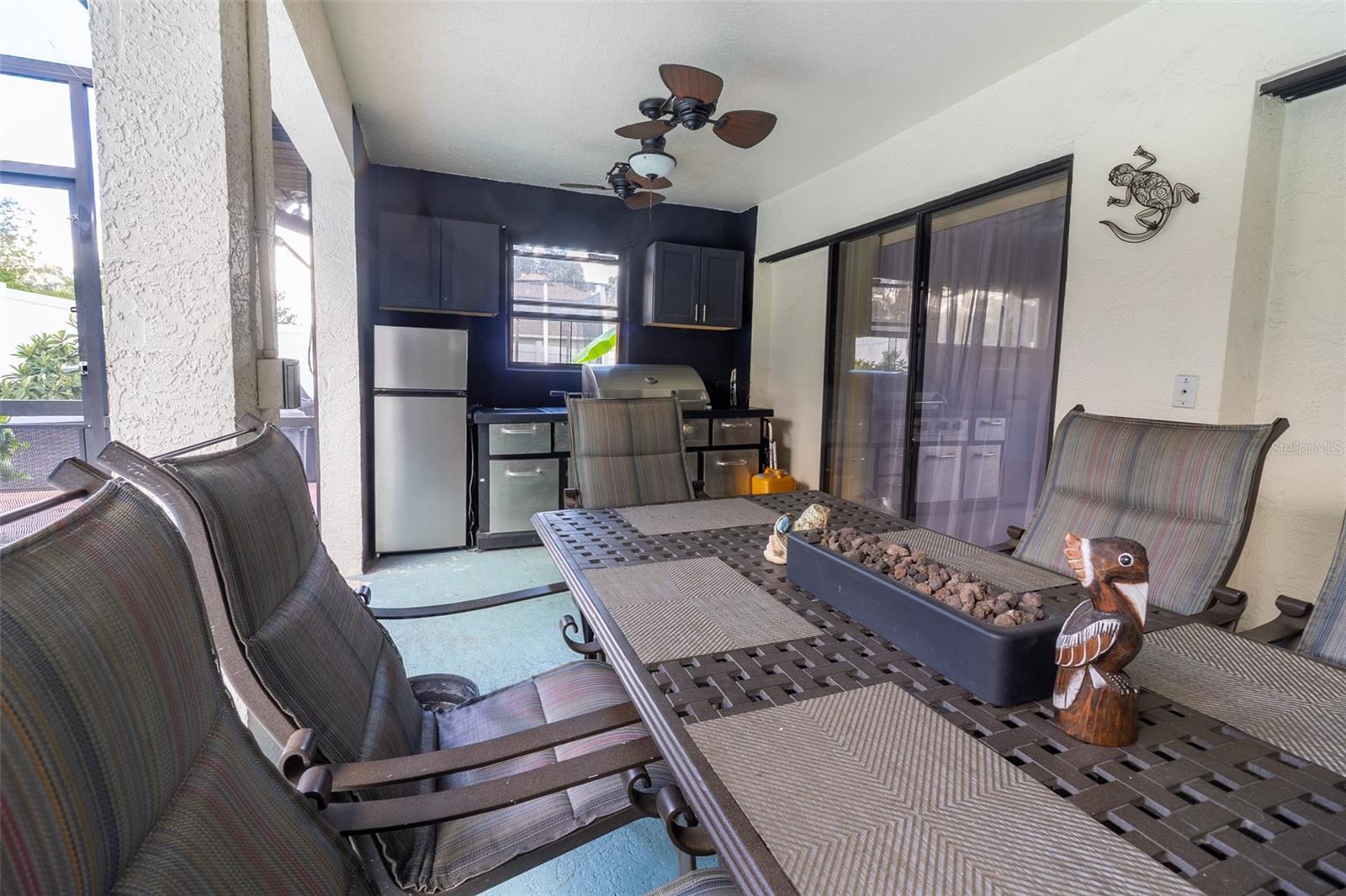 Image 27 of 41 For 12295 Comstock Street