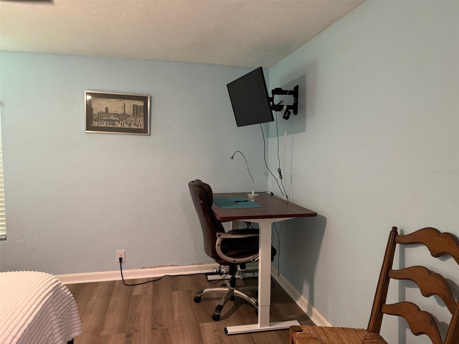 Image 16 of 41 For 24415 90th Place