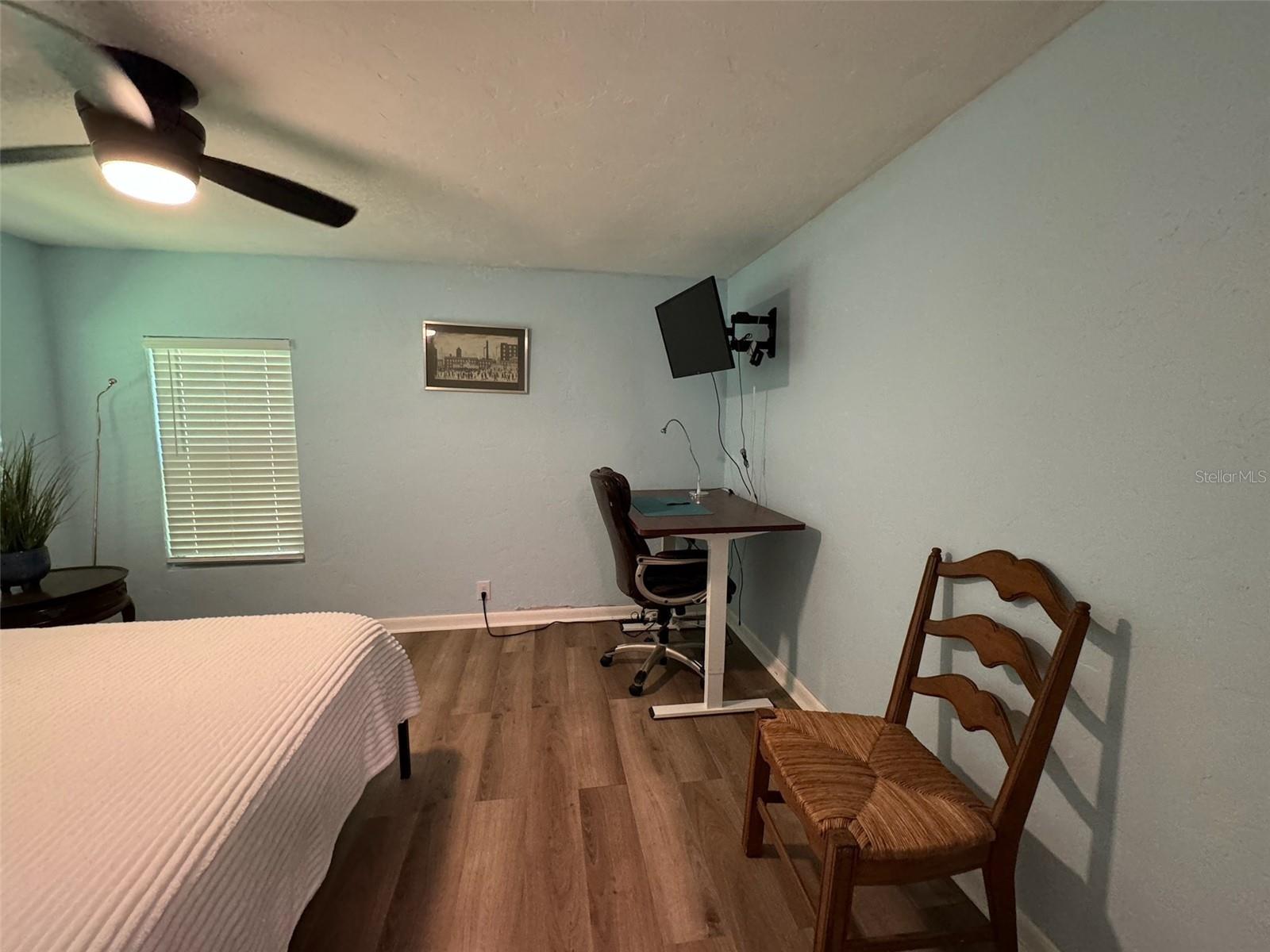 Image 17 of 41 For 24415 90th Place