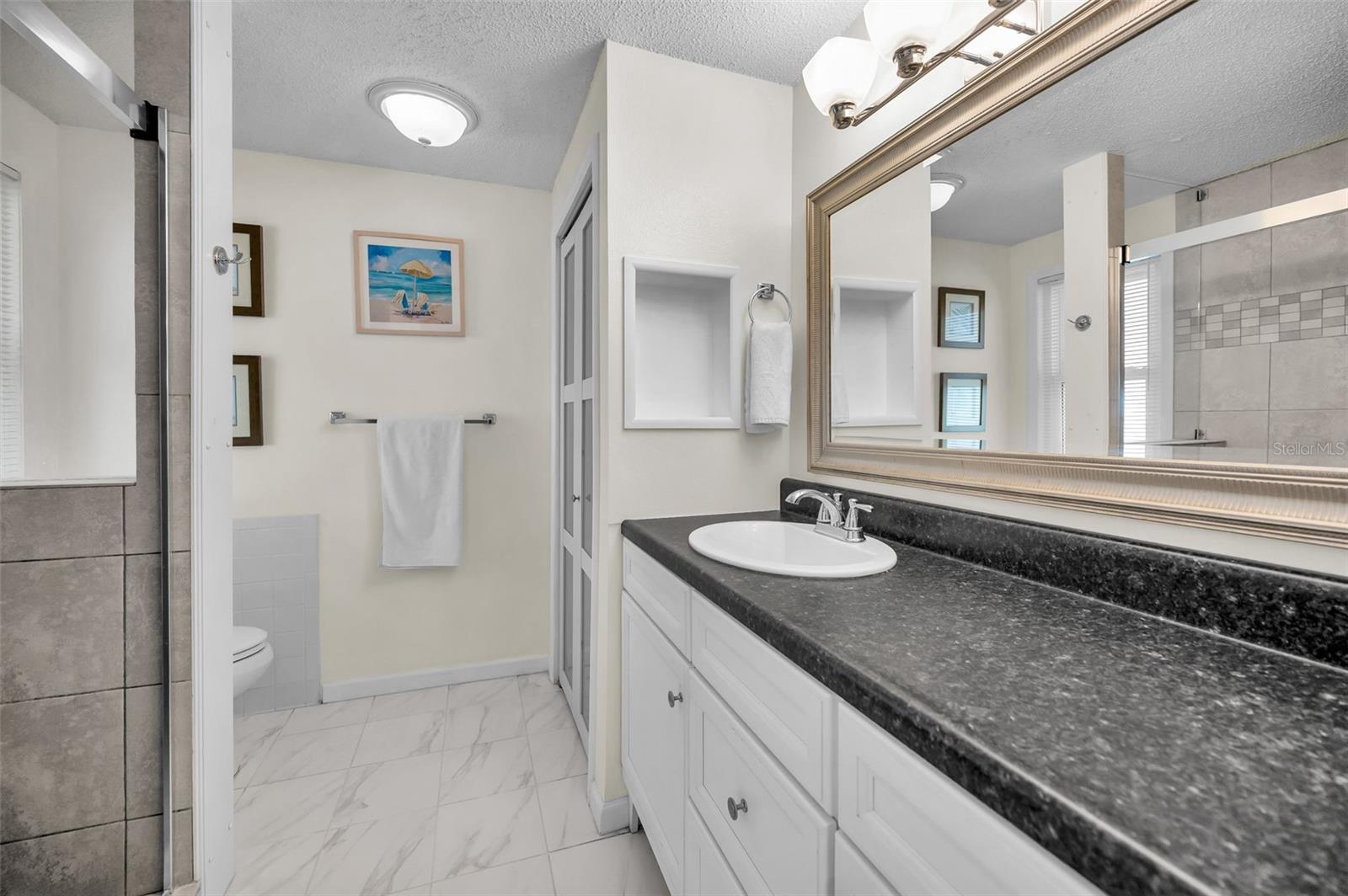 Image 20 of 84 For 646 Timber Bay Circle W