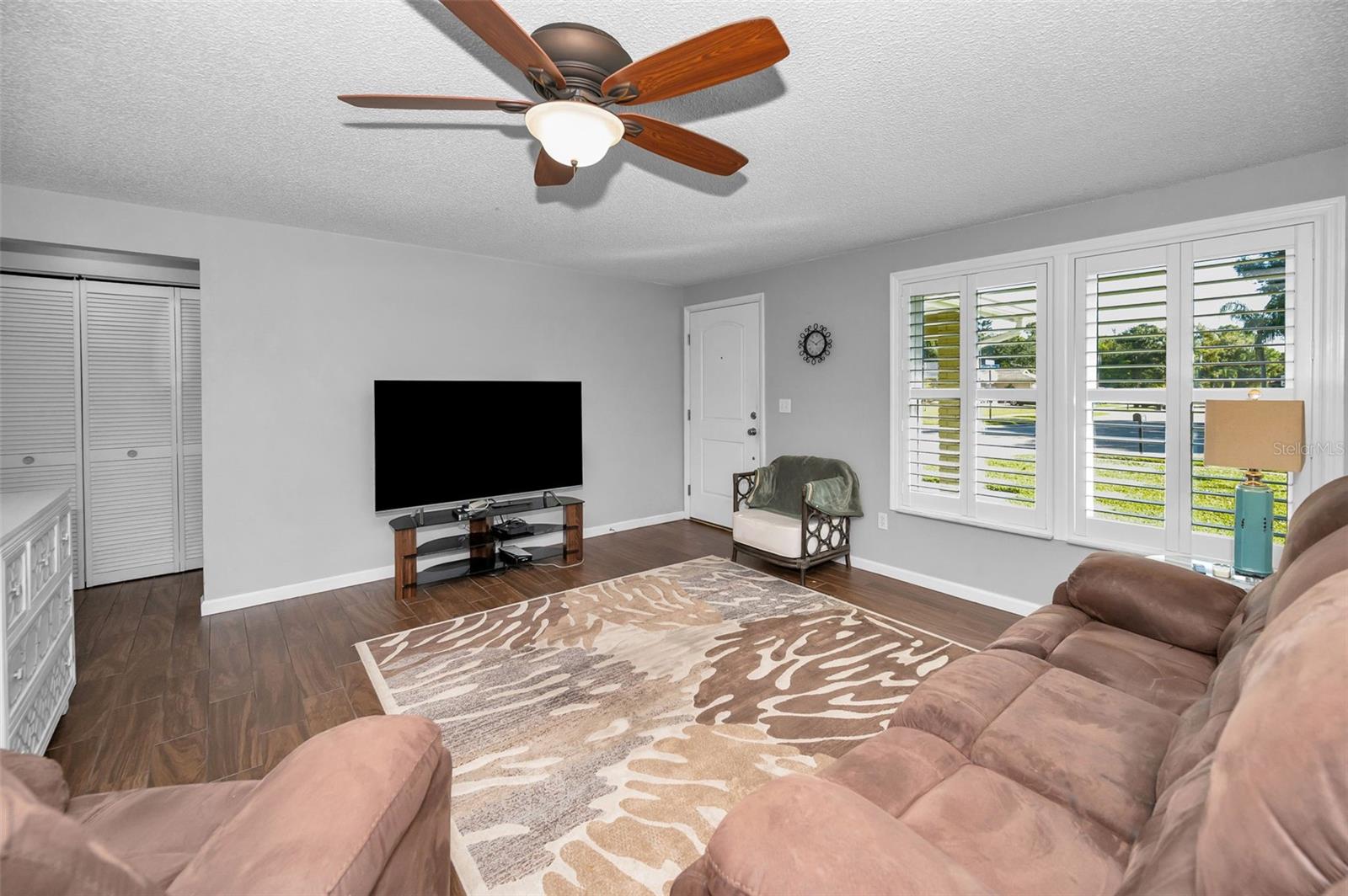 Image 4 of 84 For 646 Timber Bay Circle W