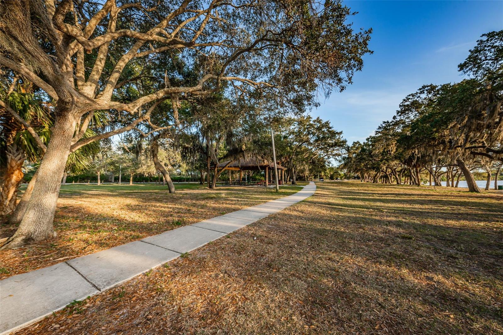Image 48 of 84 For 646 Timber Bay Circle W
