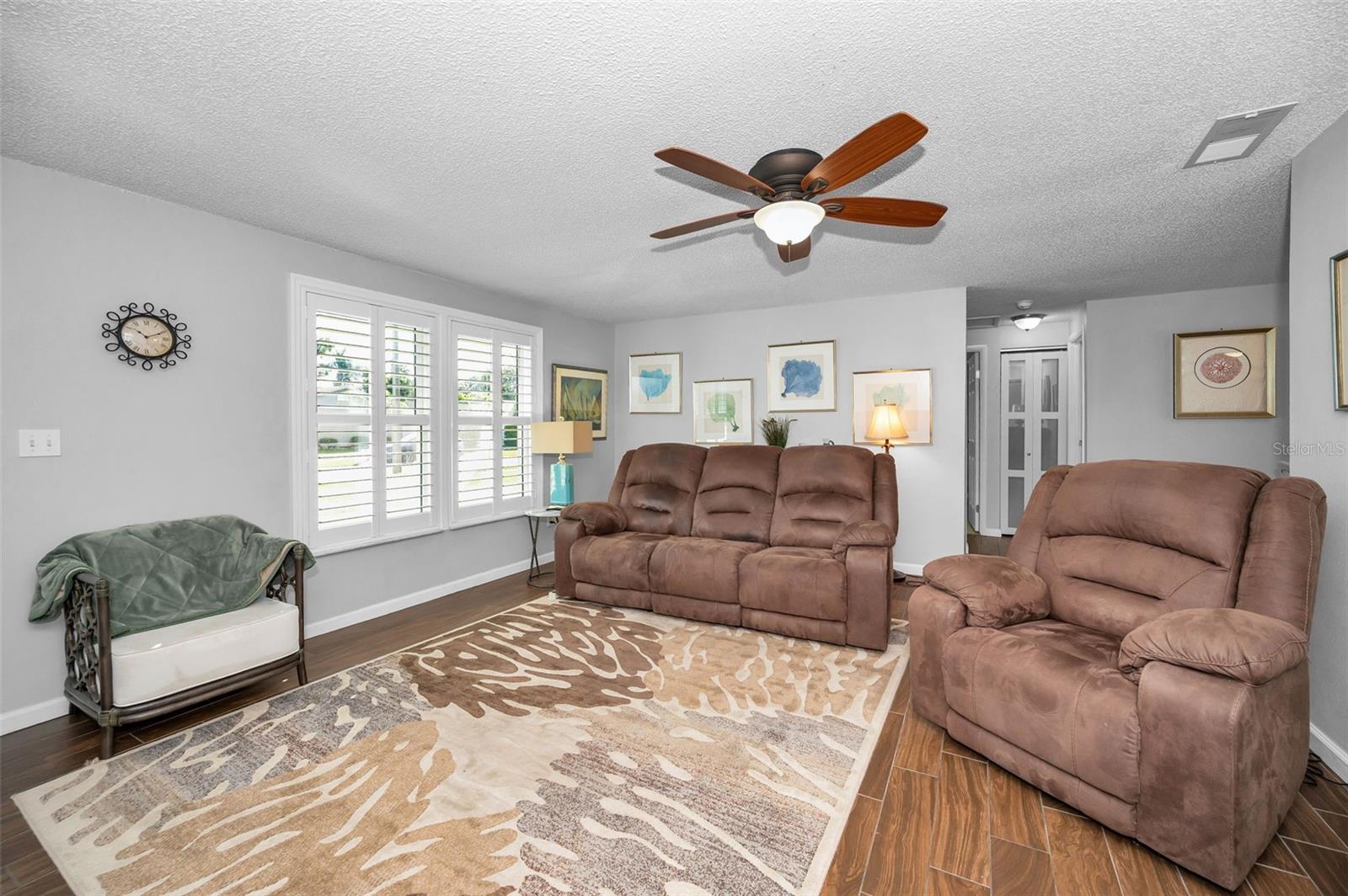 Image 6 of 84 For 646 Timber Bay Circle W
